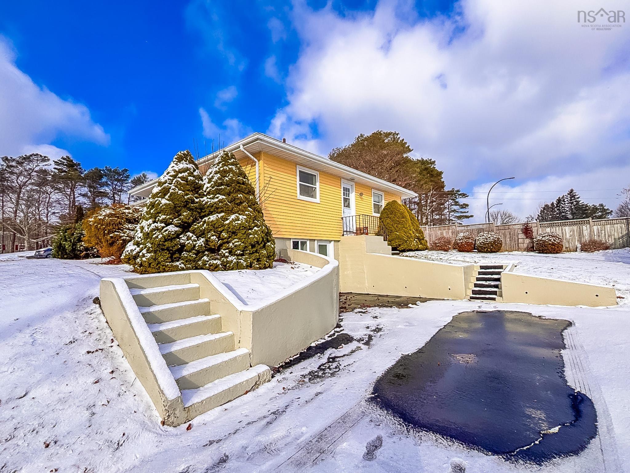 $449,000.00: 266 Green Street, Lunenburg