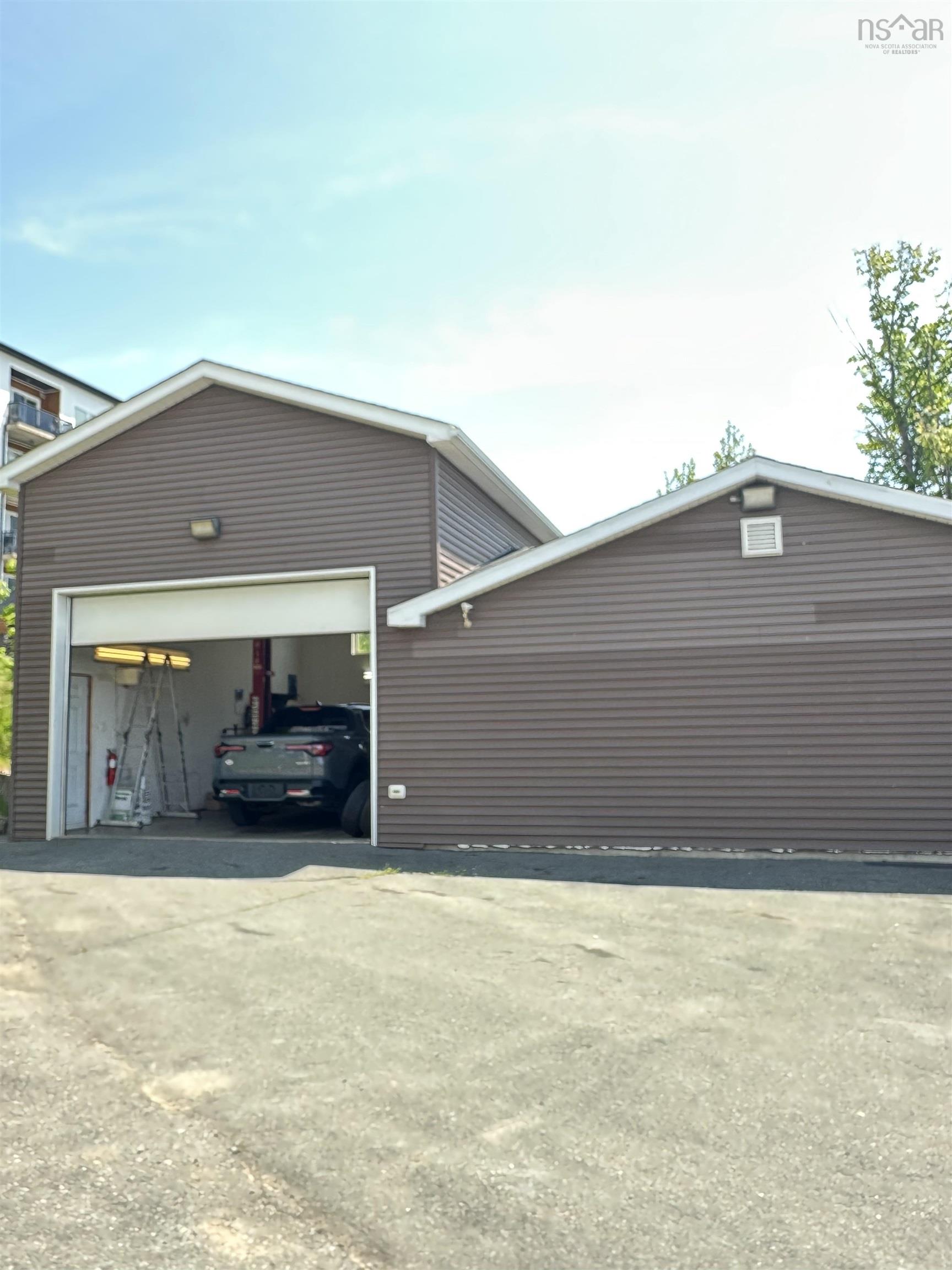 257 Sackville Drive, Lower Sackville, NS (MLS 202514112)