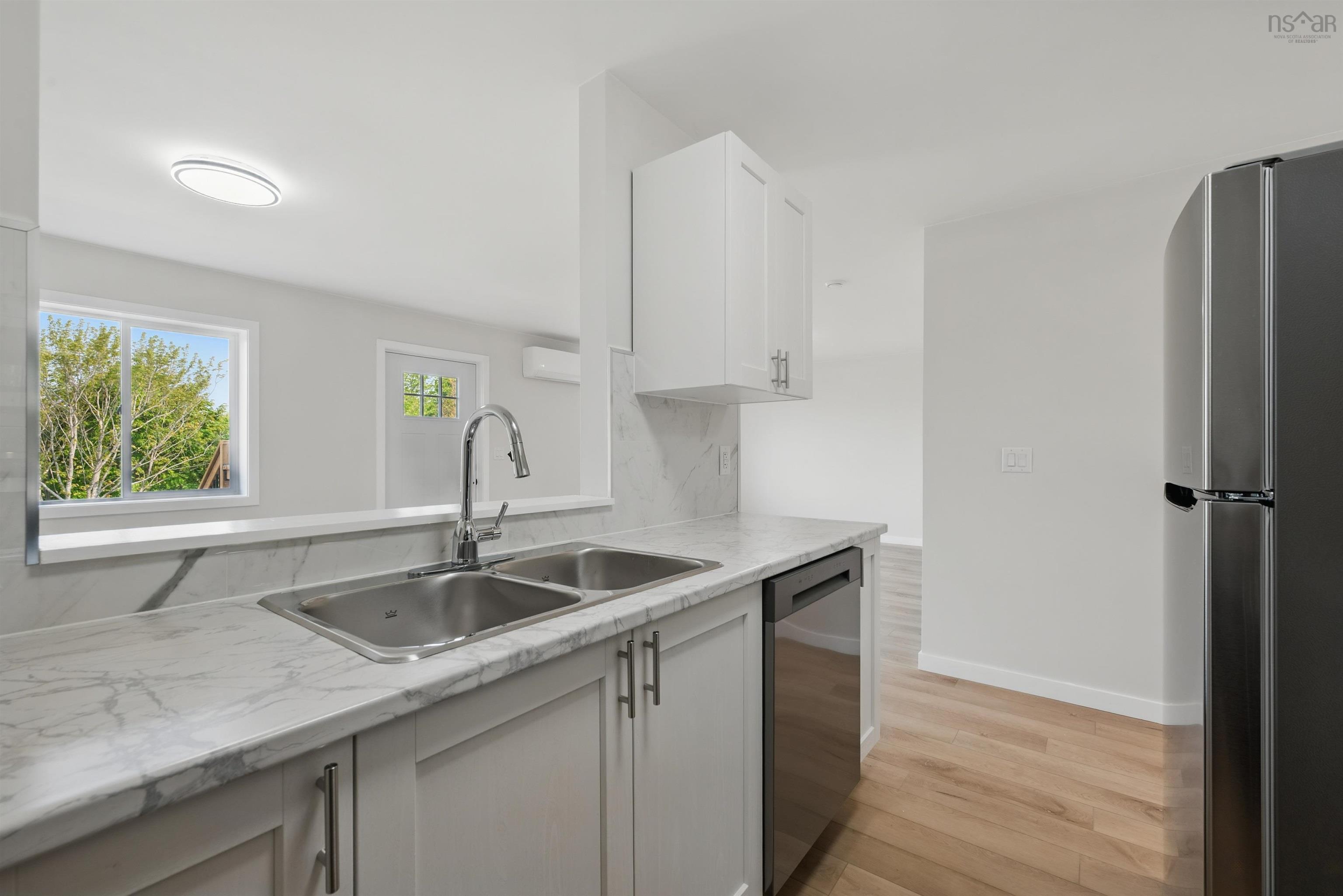 $1,499,900.00: 51 Wedgewood Avenue, Timberlea