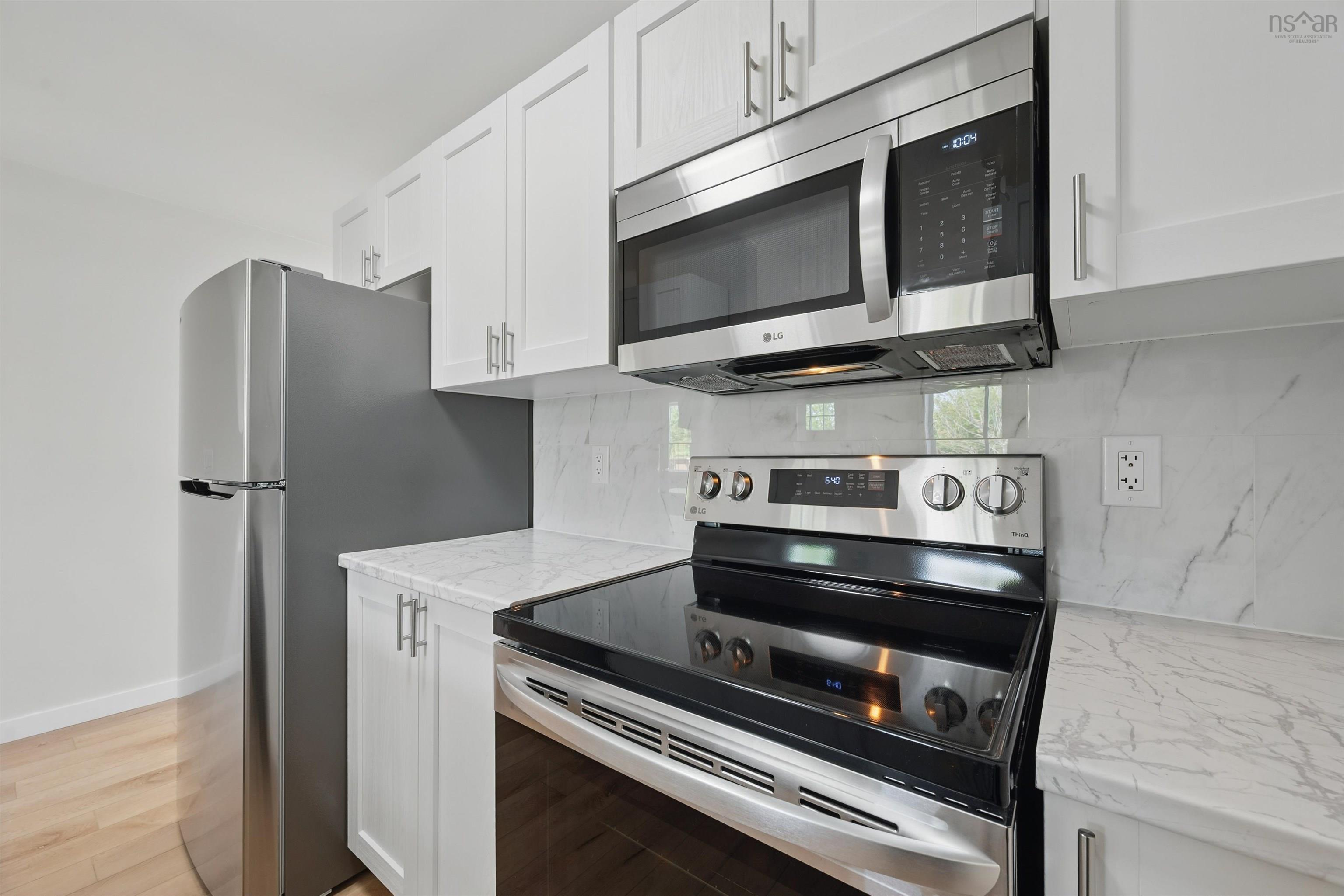 $1,499,900.00: 51 Wedgewood Avenue, Timberlea