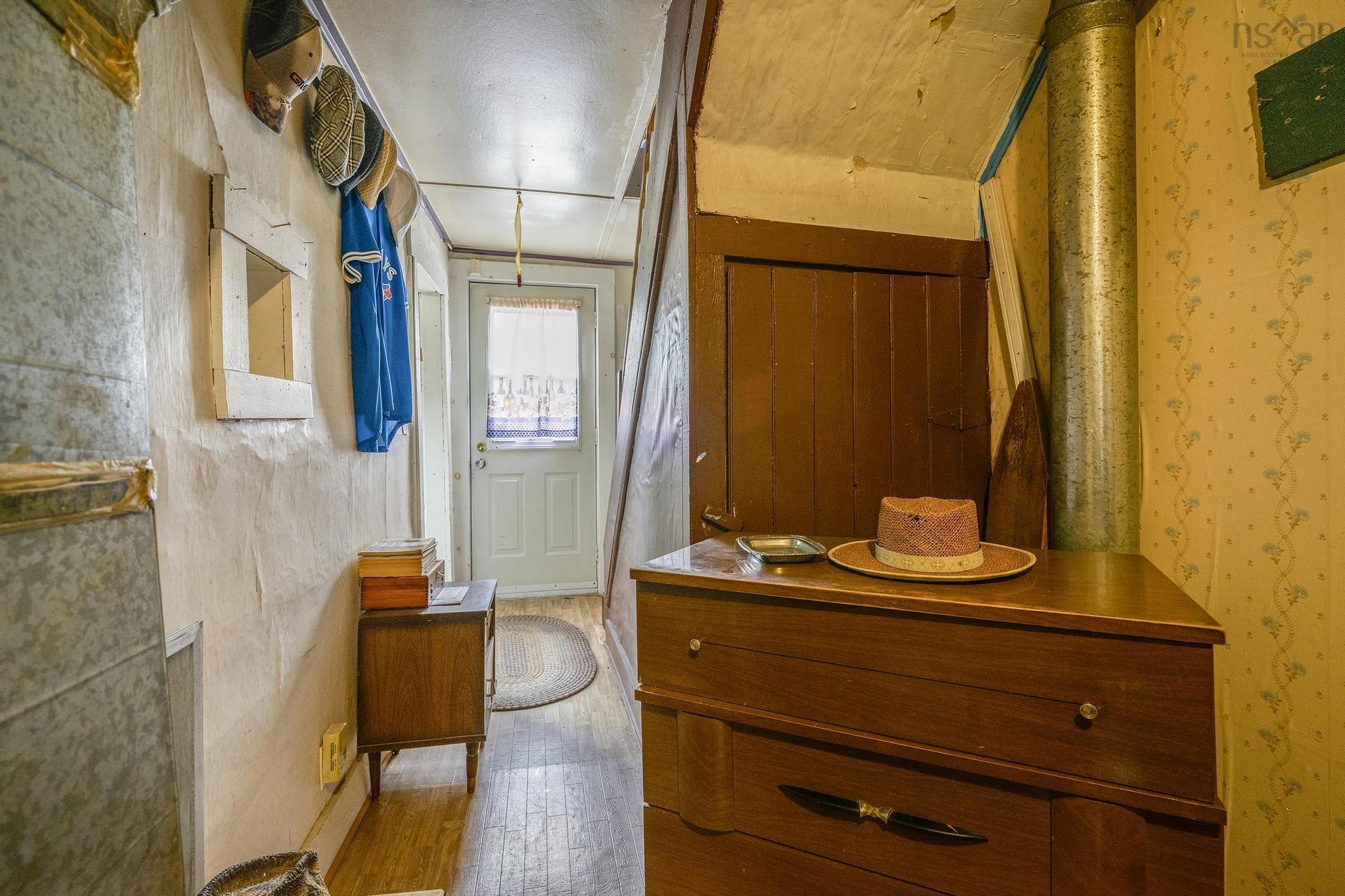 $99,900.00: 903 Weymouth Falls Road, Weymouth Falls