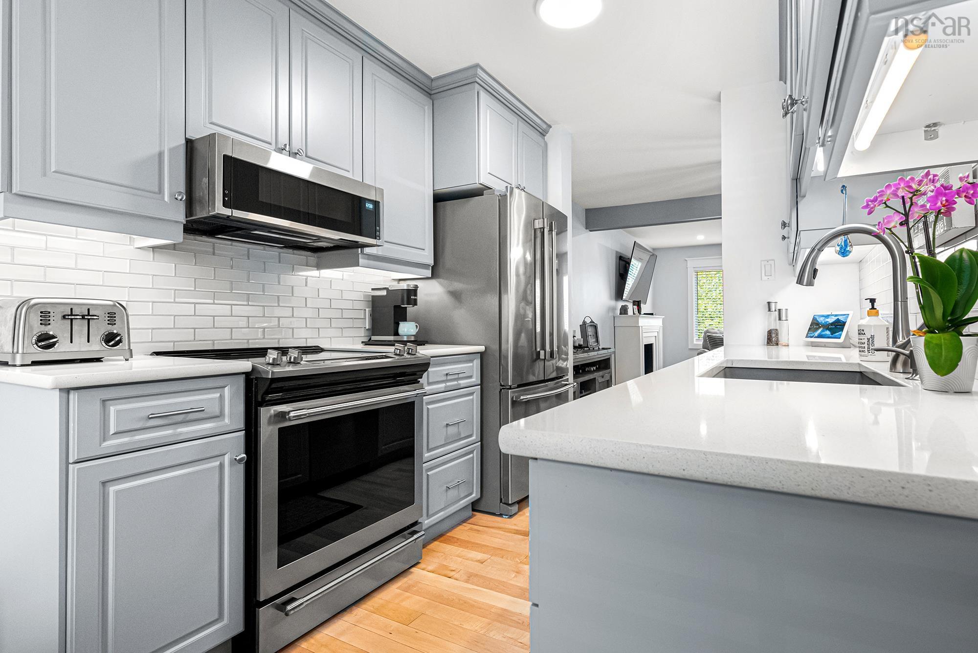 $449,900.00: 4 Collins Grove Ridge, Dartmouth