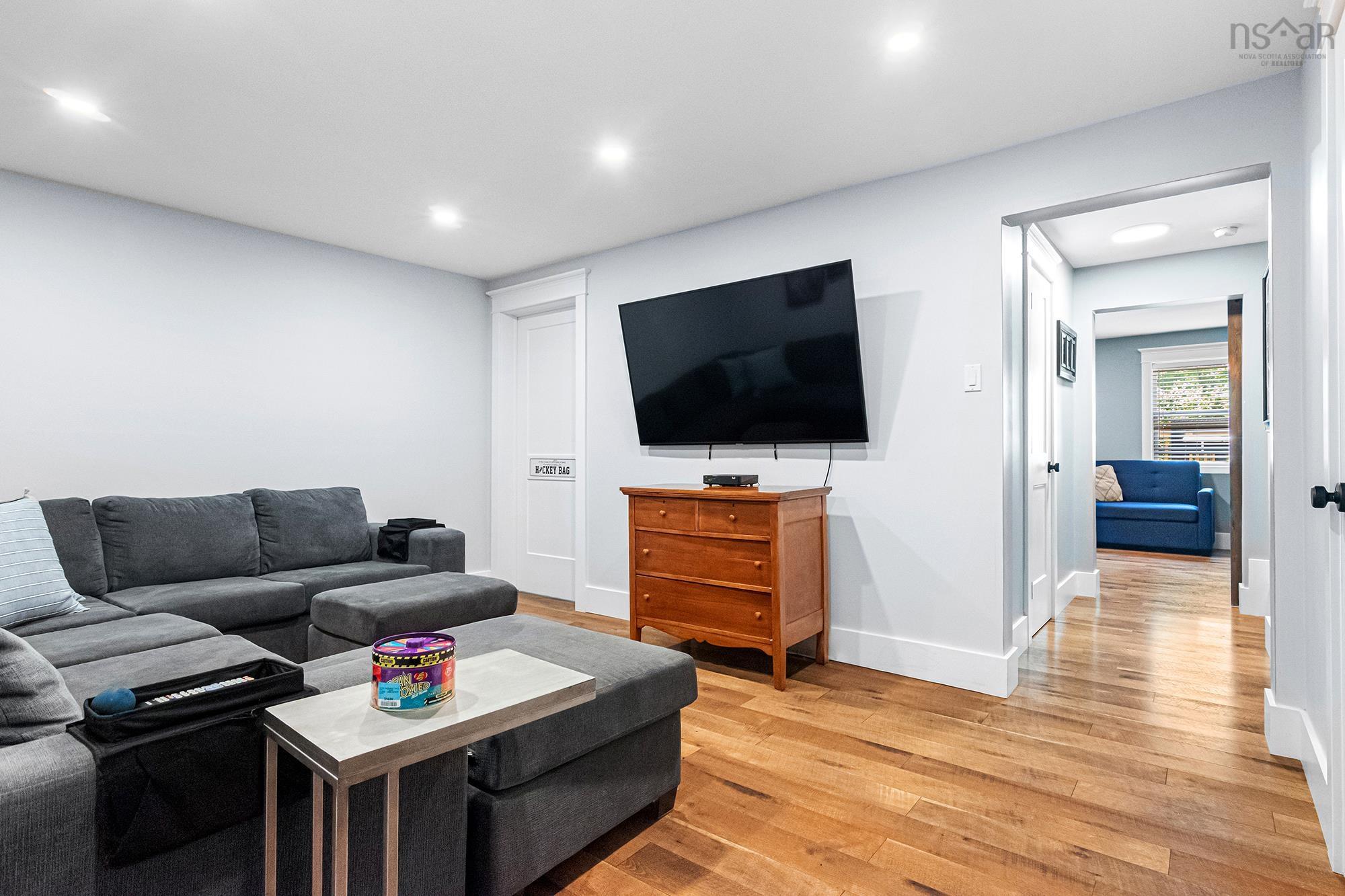 $449,900.00: 4 Collins Grove Ridge, Dartmouth