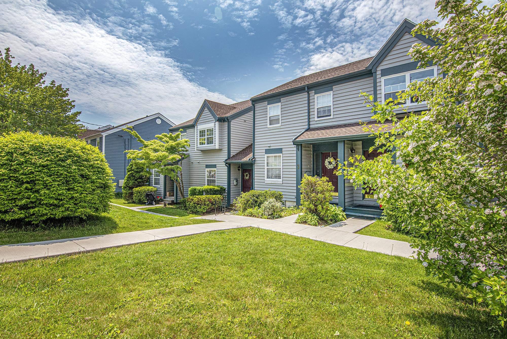 $449,900.00: 4 Collins Grove Ridge, Dartmouth