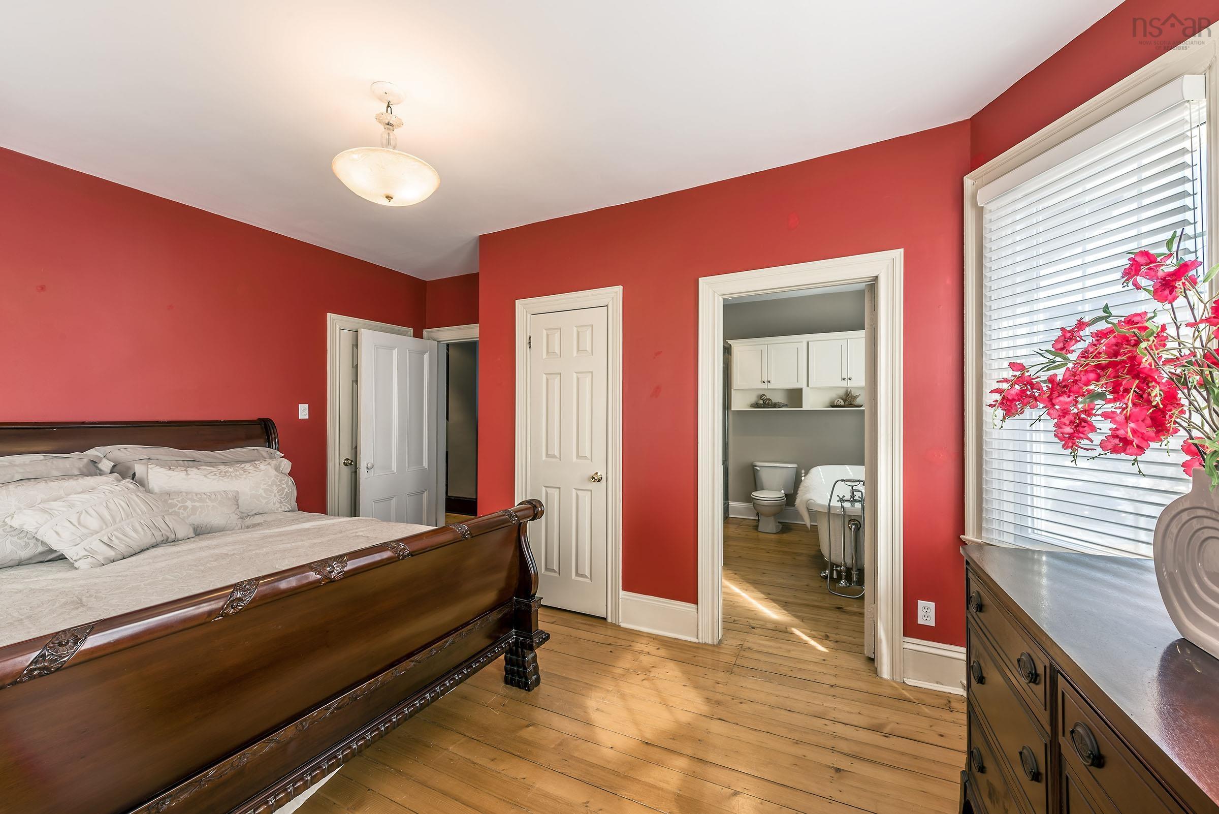 $1,900,000.00: 5555 Atlantic Street, South End