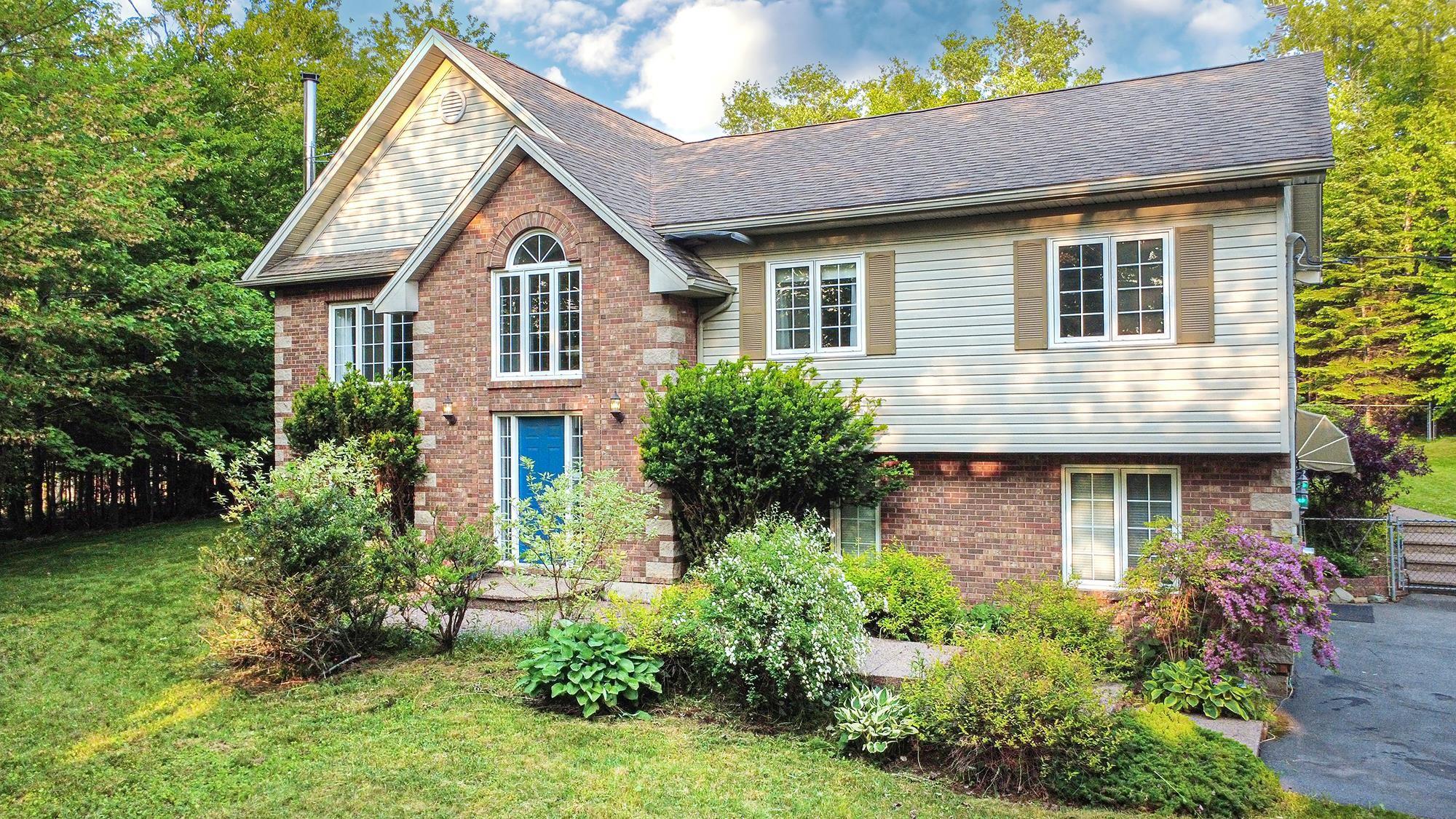 $625,000.00: 15 Brackendale Lane, Beaver Bank