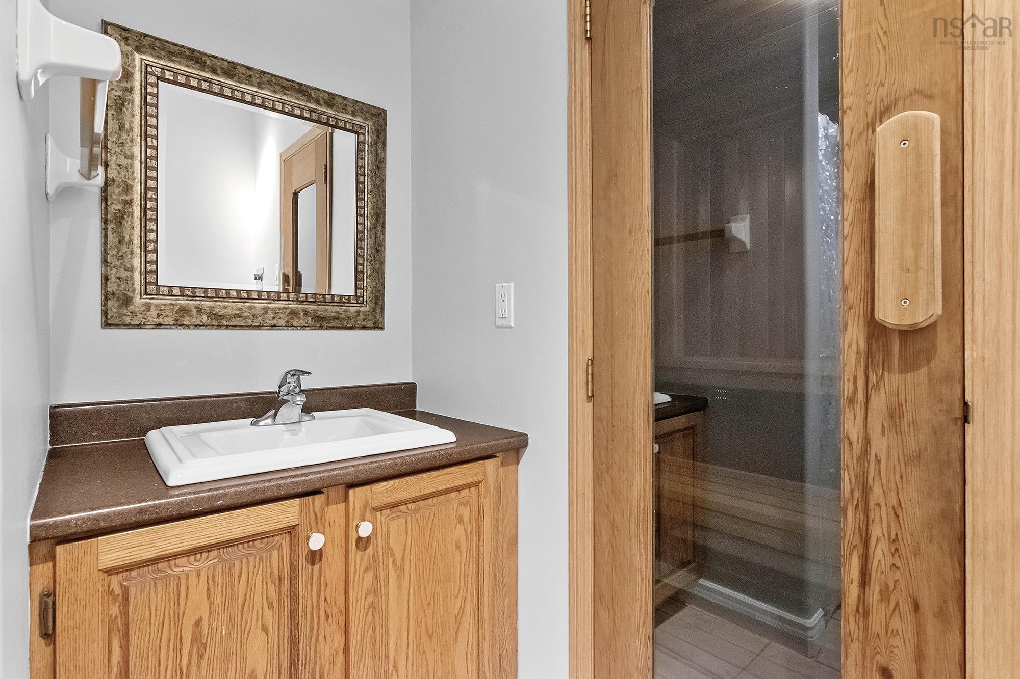 $625,000.00: 15 Brackendale Lane, Beaver Bank