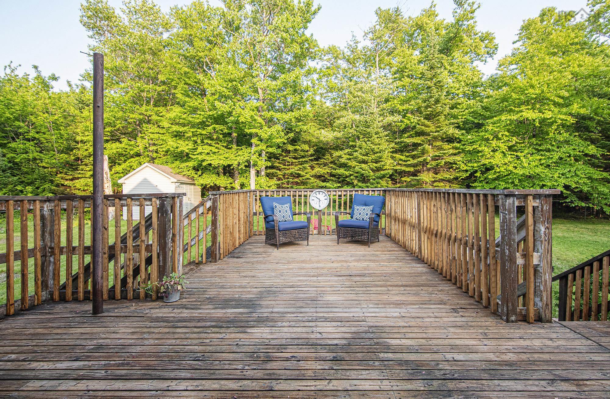 $625,000.00: 15 Brackendale Lane, Beaver Bank