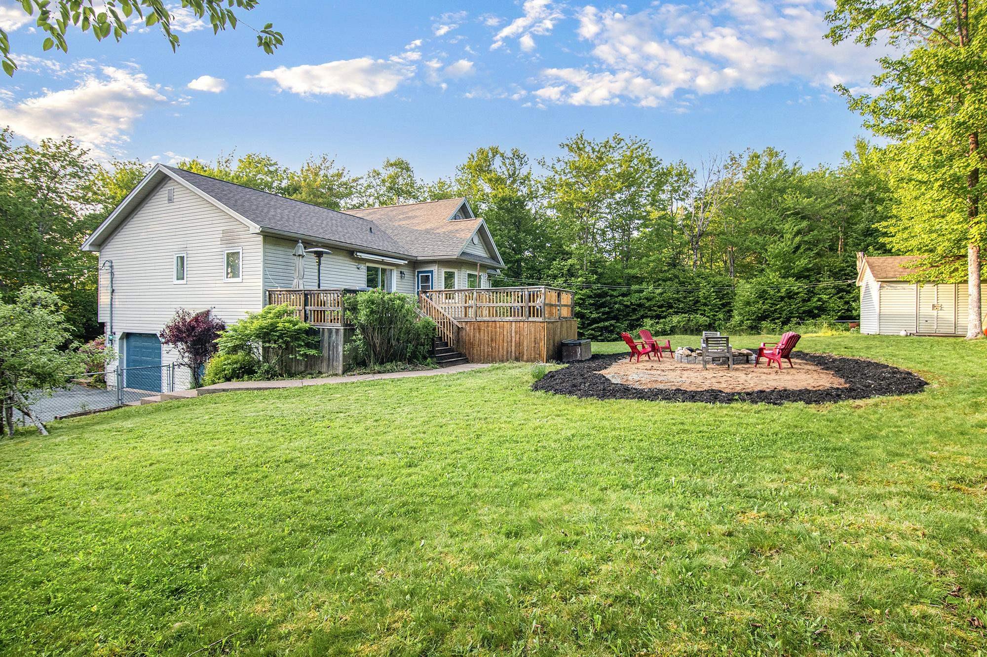 $625,000.00: 15 Brackendale Lane, Beaver Bank