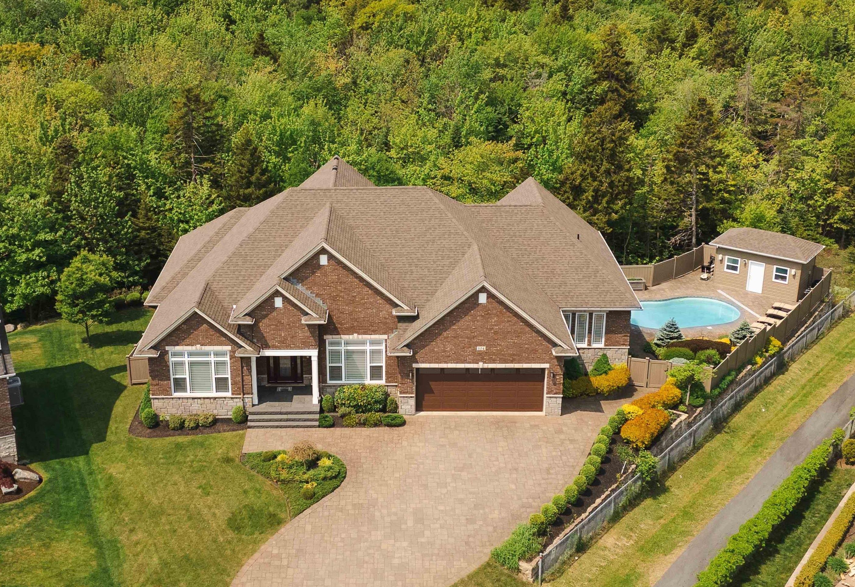 $2,495,000.00: 104 Shaughnessy Place, Bedford