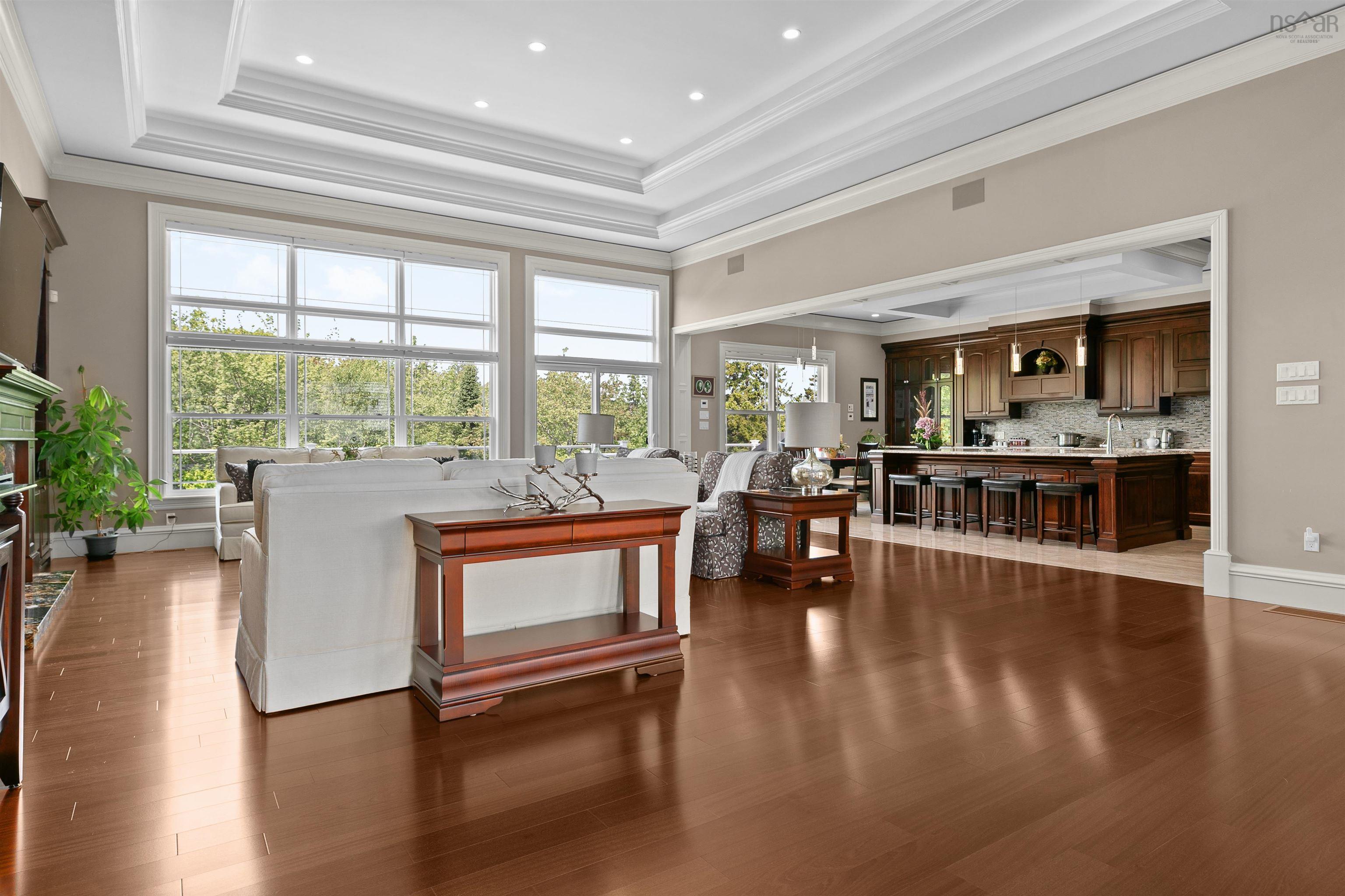 $2,495,000.00: 104 Shaughnessy Place, Bedford