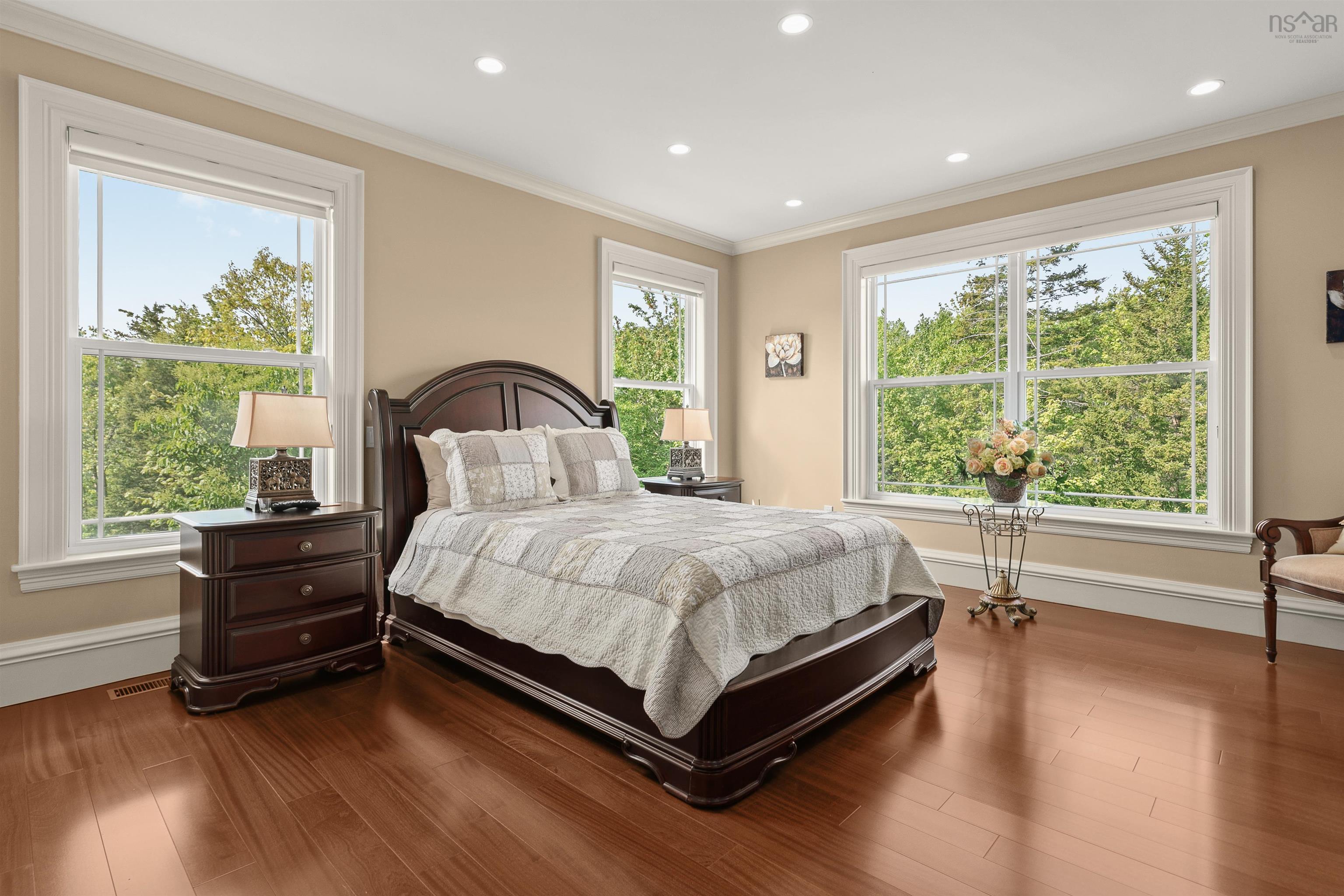 $2,495,000.00: 104 Shaughnessy Place, Bedford