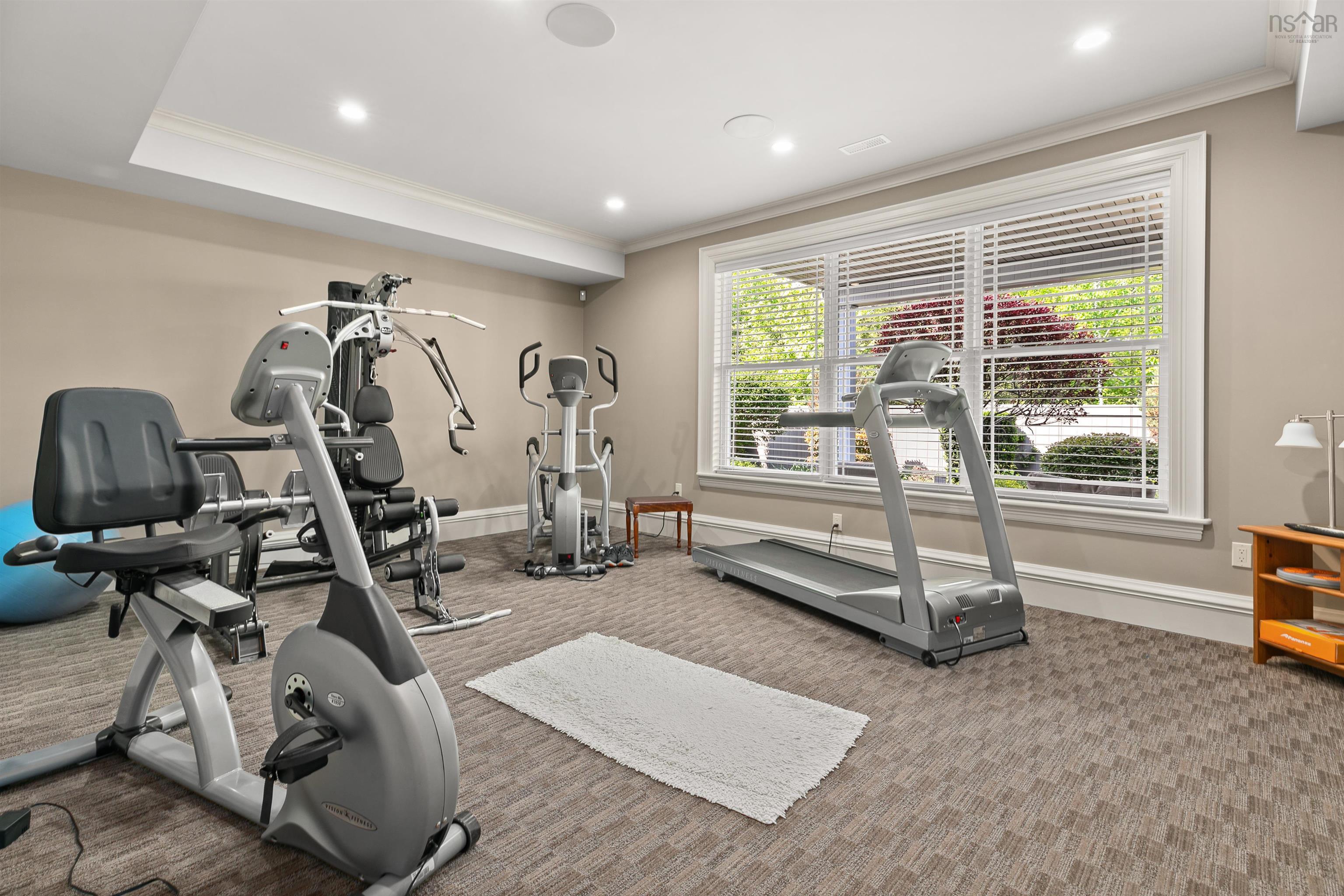 $2,495,000.00: 104 Shaughnessy Place, Bedford