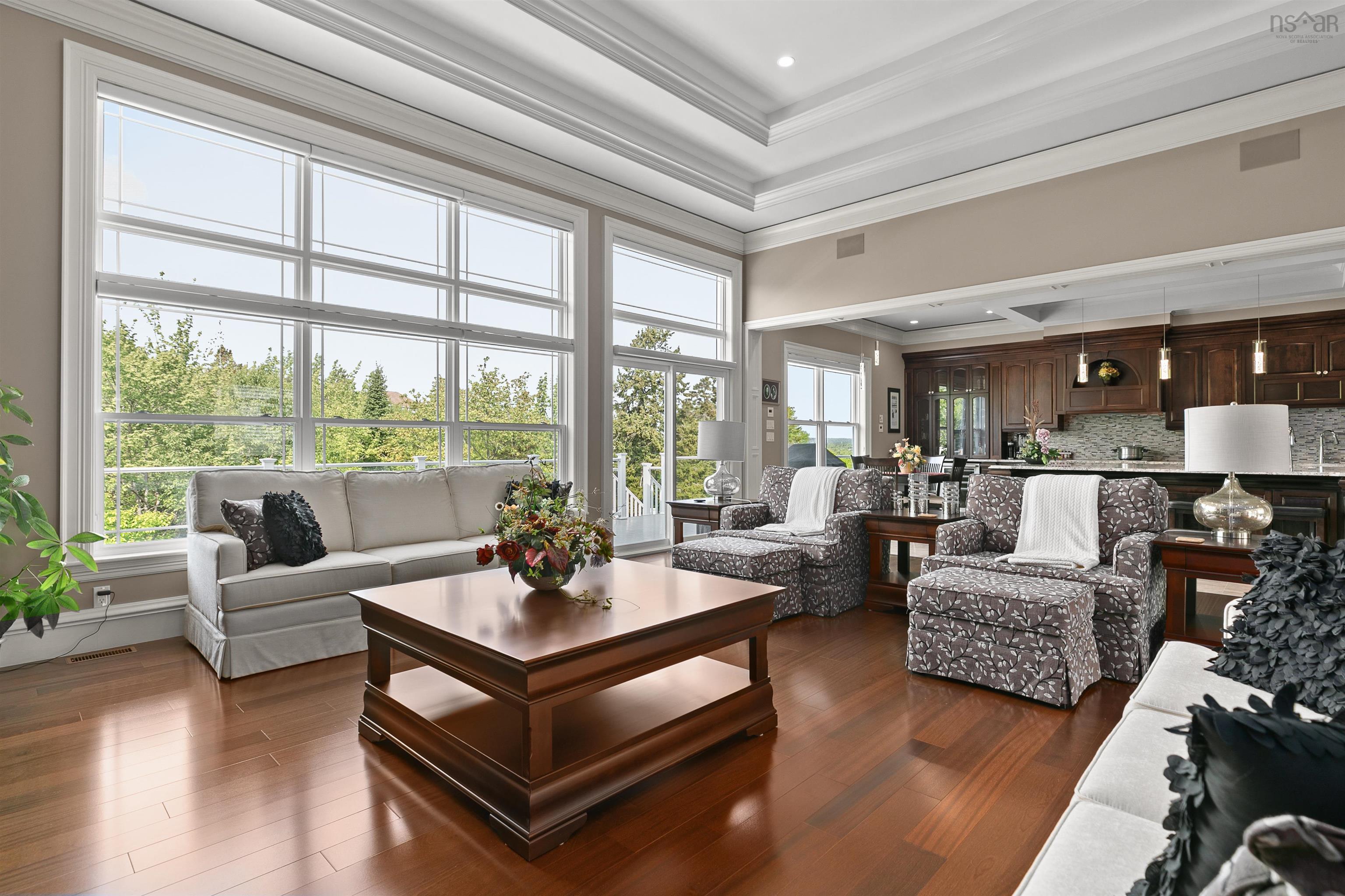 $2,495,000.00: 104 Shaughnessy Place, Bedford