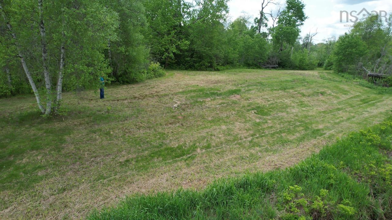 $329,000.00: 6327 Hwy 321 Highway, Roslin