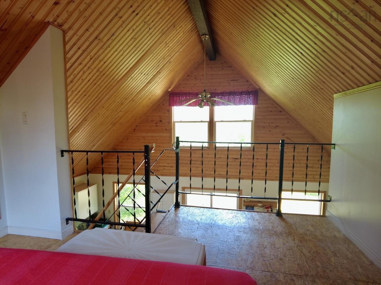 $329,000.00: 6327 Hwy 321 Highway, Roslin