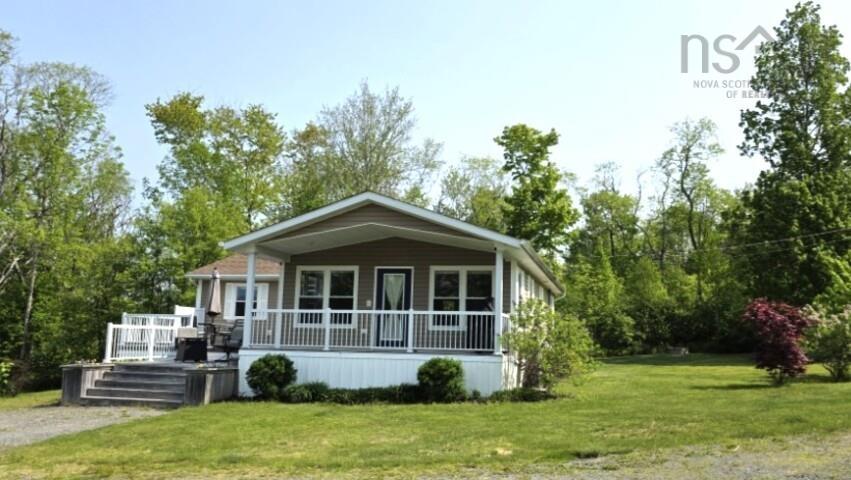 $535,000.00: 13791 Nova Scotia Trunk 7, Lochiel Lake