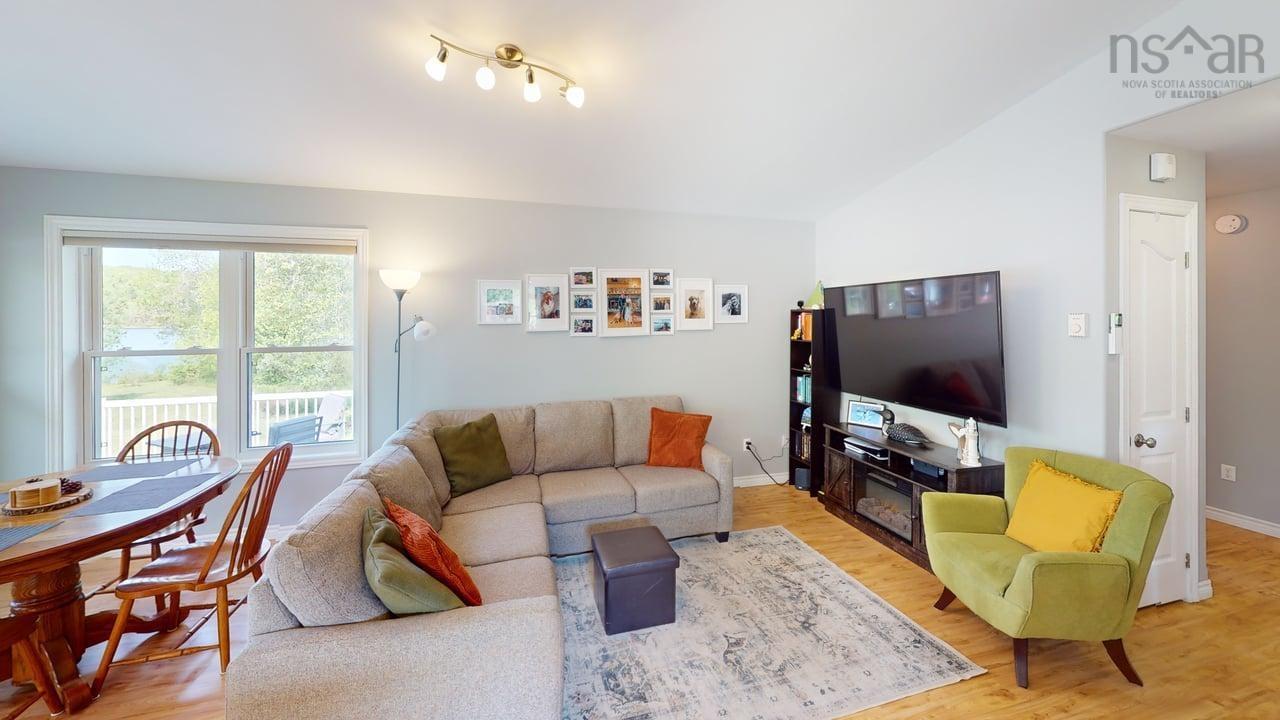 $535,000.00: 13791 Nova Scotia Trunk 7, Lochiel Lake