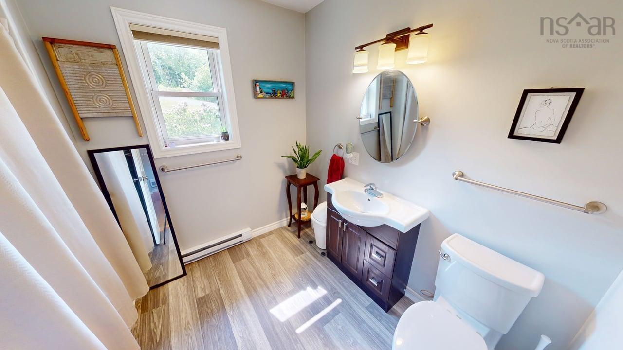 $535,000.00: 13791 Nova Scotia Trunk 7, Lochiel Lake