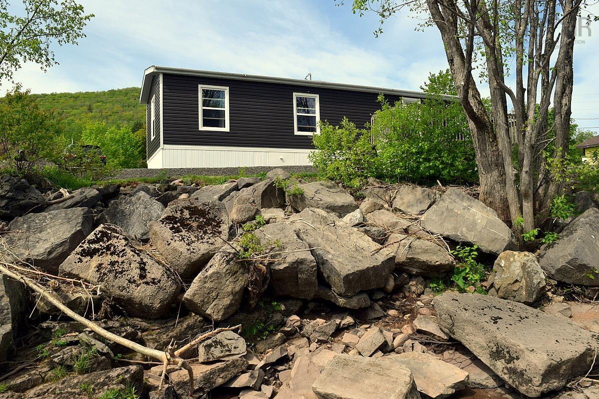 $195,000.00: 7032 Cabot Trail, Margaree