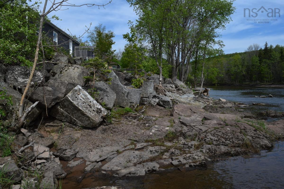 $195,000.00: 7032 Cabot Trail, Margaree