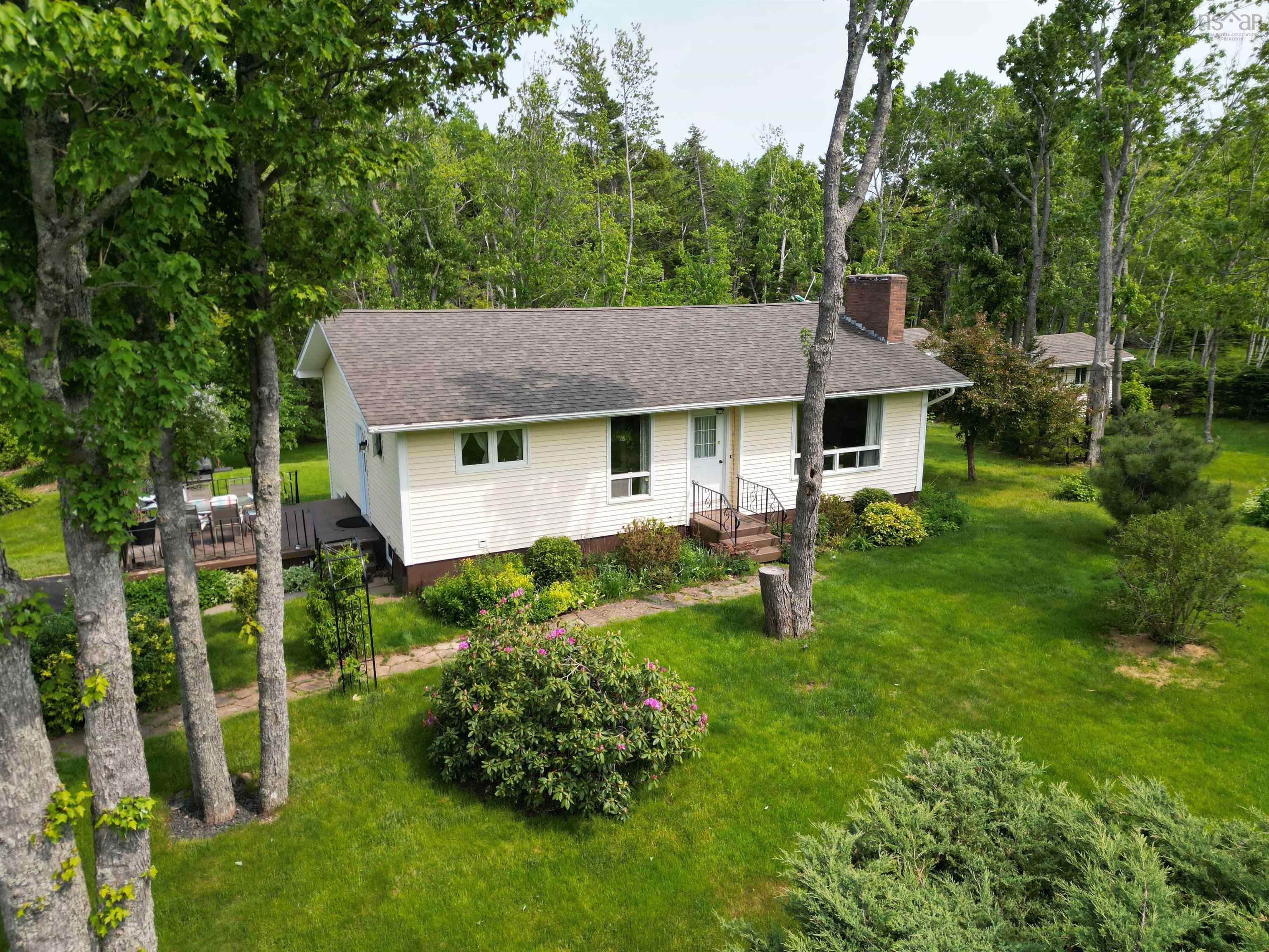 $349,000.00: 4438 Little Harbour Road, Frasers Mountain