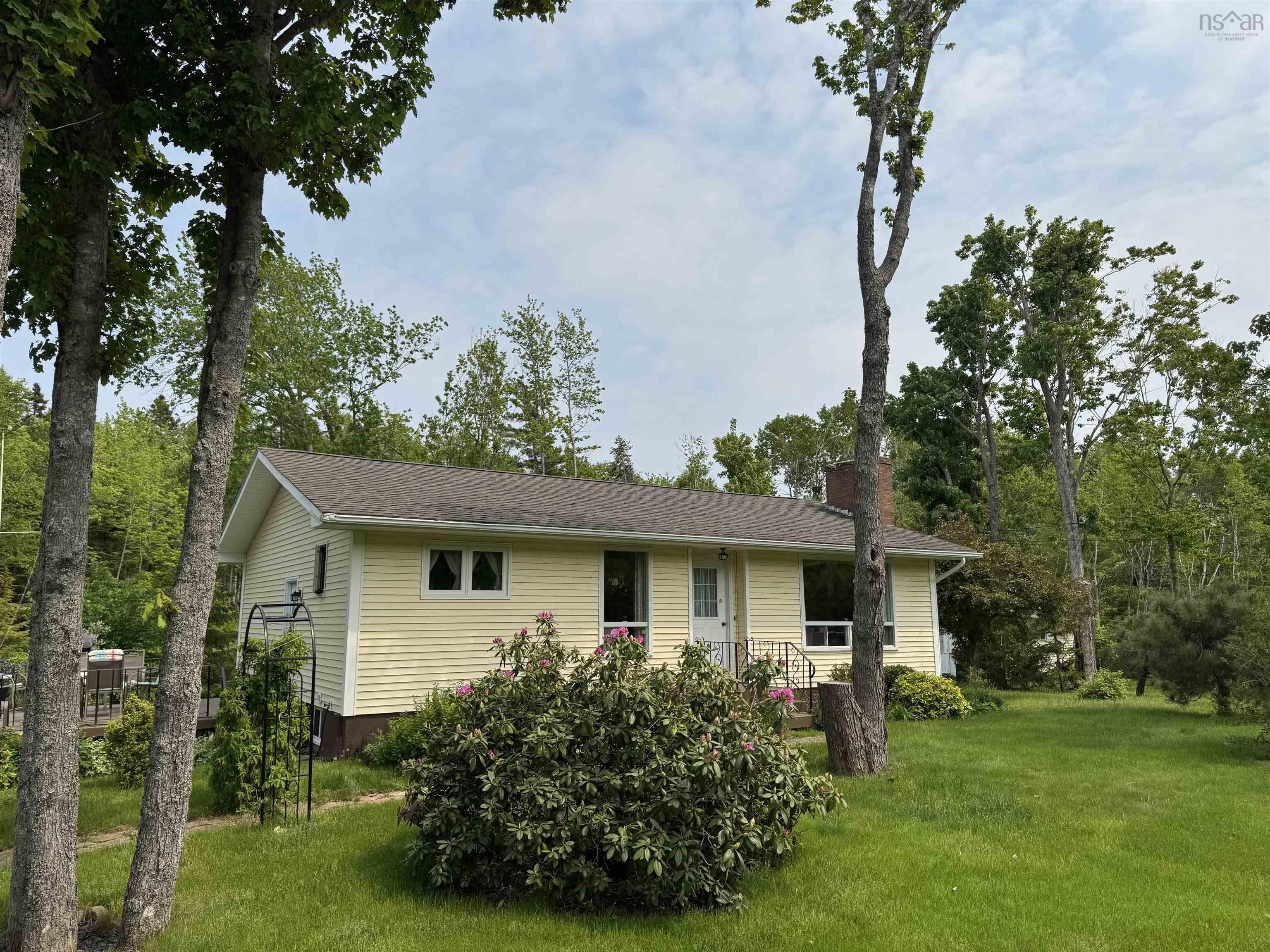 $349,000.00: 4438 Little Harbour Road, Frasers Mountain