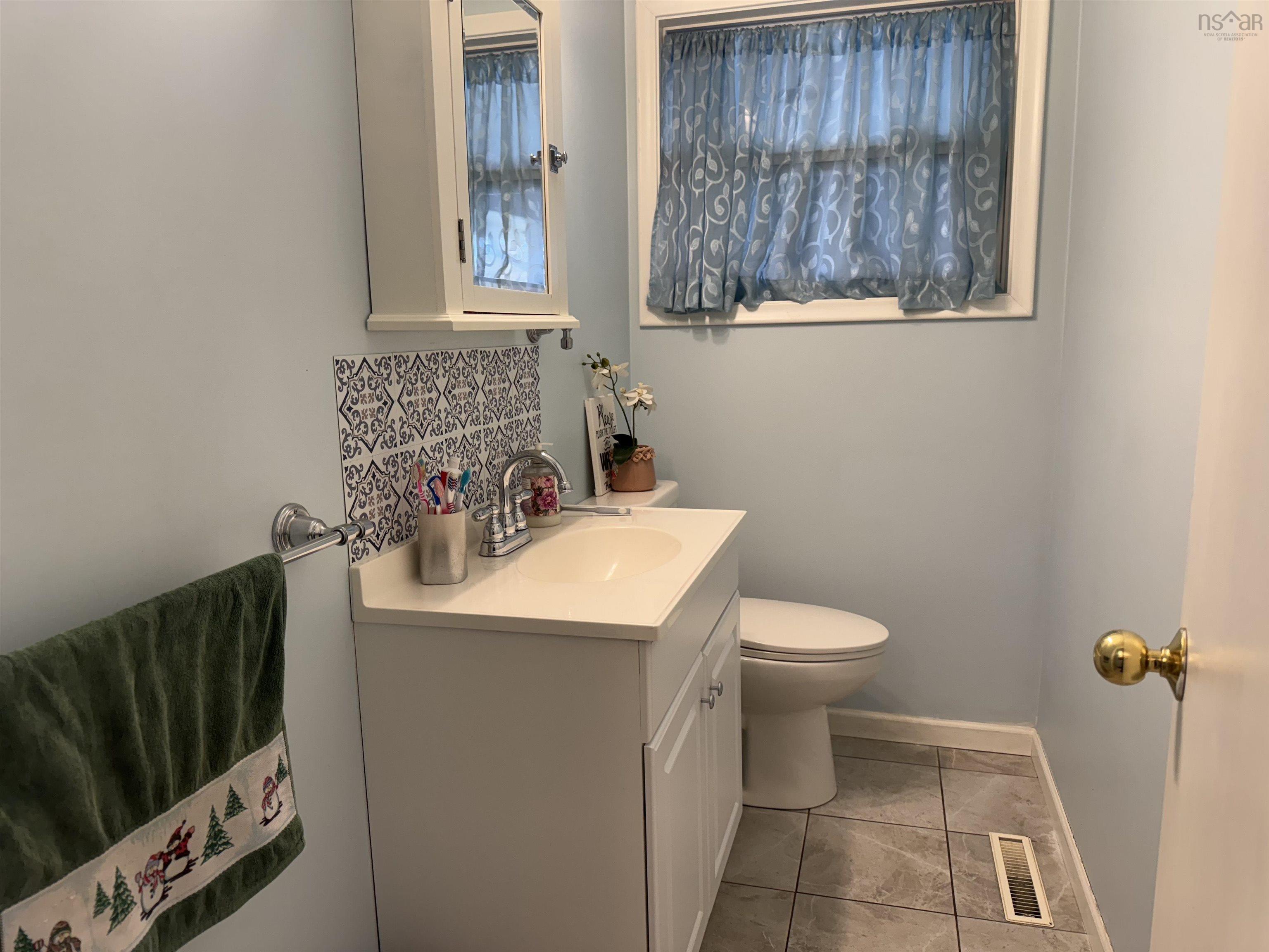 $439,000.00: 60 Beechwood Drive, Truro