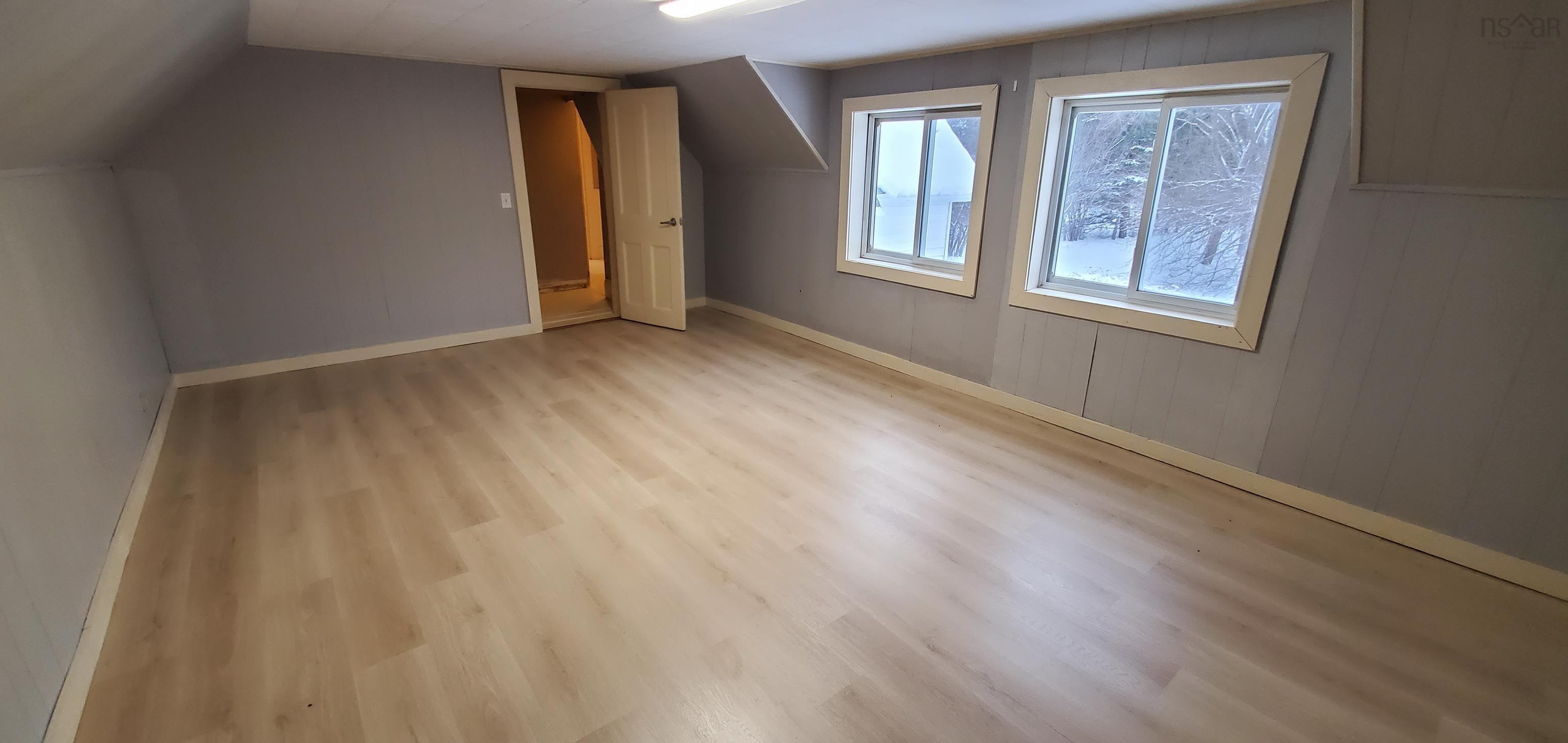 $270,000.00: 44 Confederation Road, Diligent River