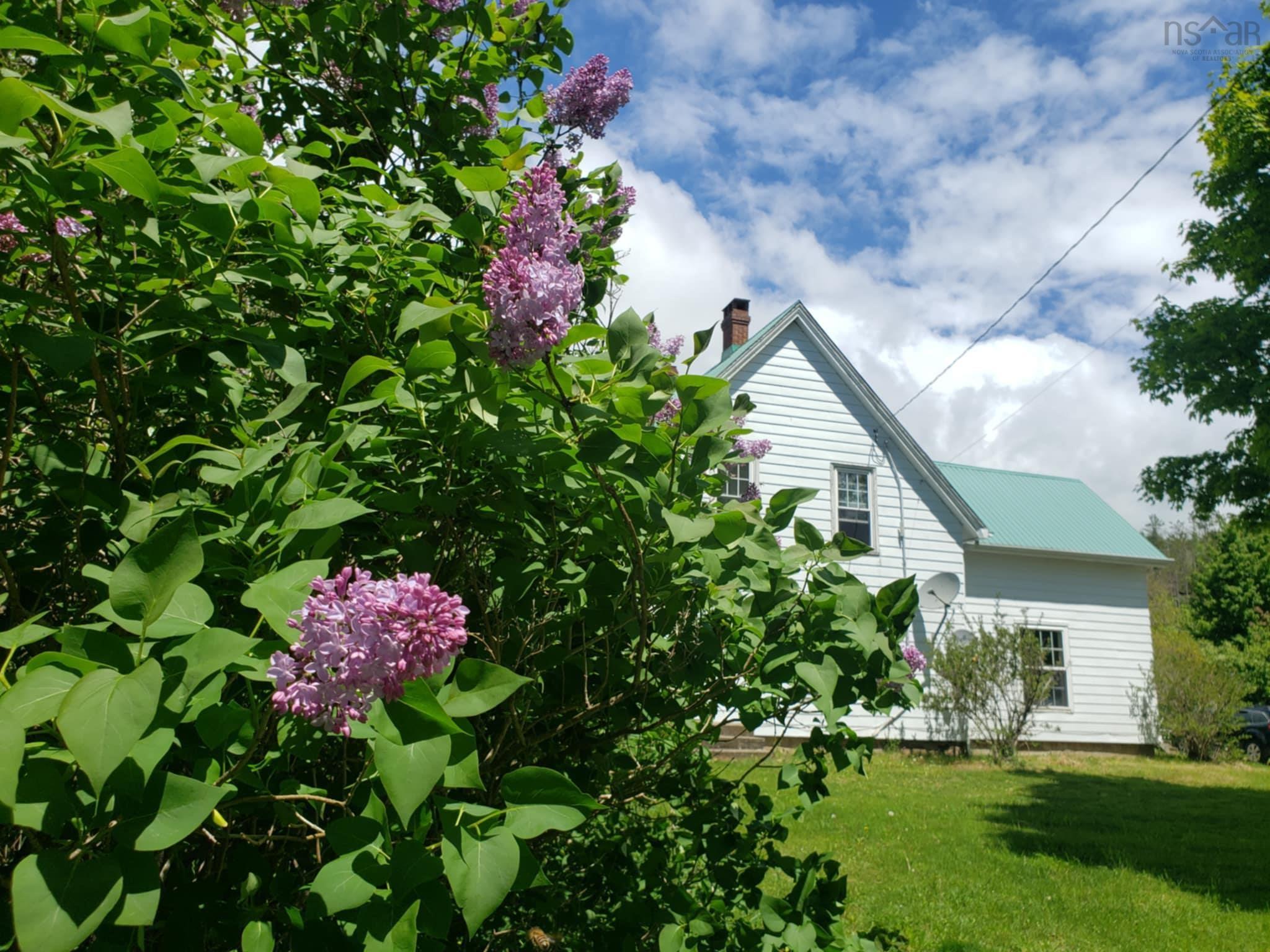 $270,000.00: 44 Confederation Road, Diligent River