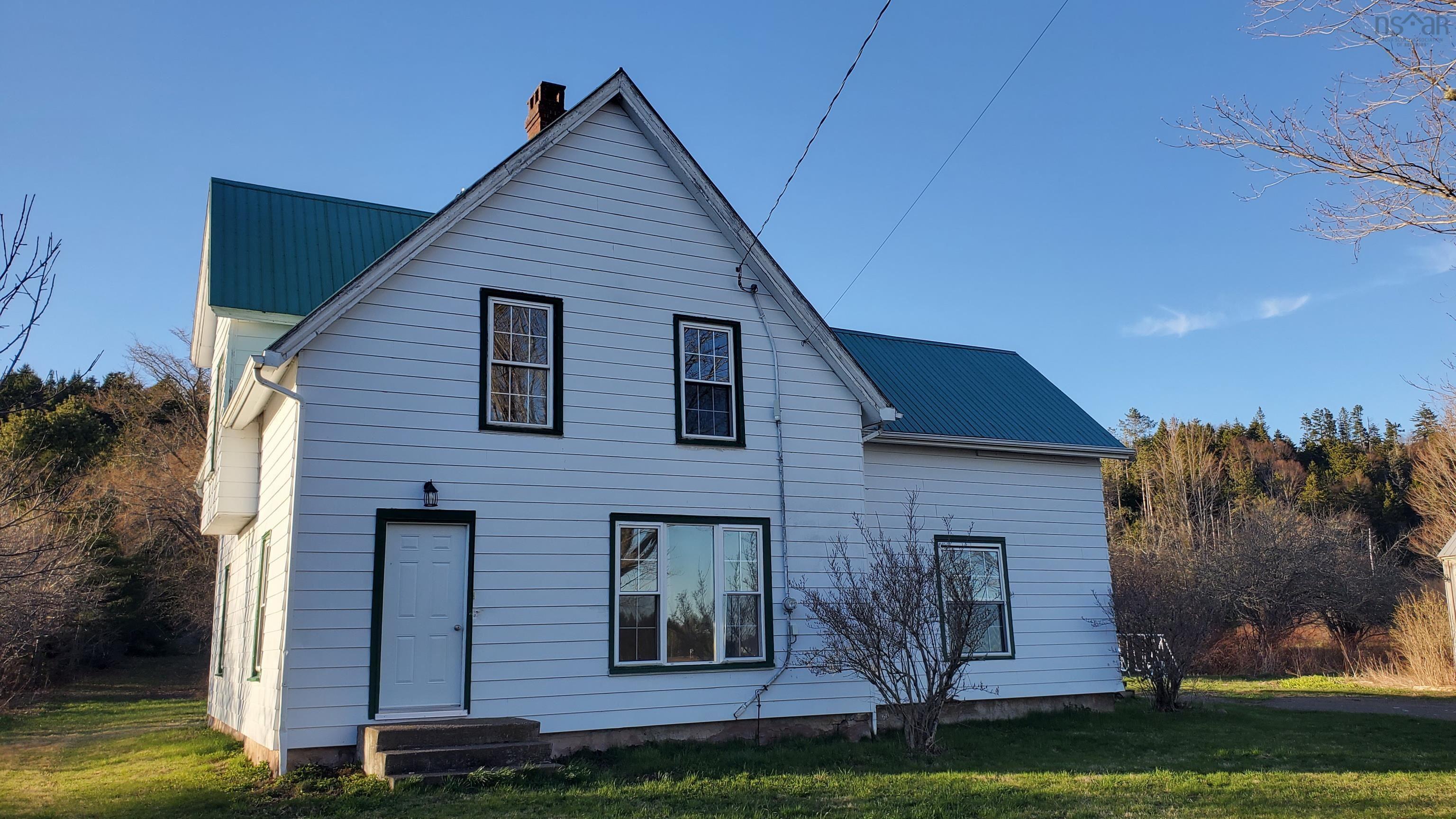 $270,000.00: 44 Confederation Road, Diligent River