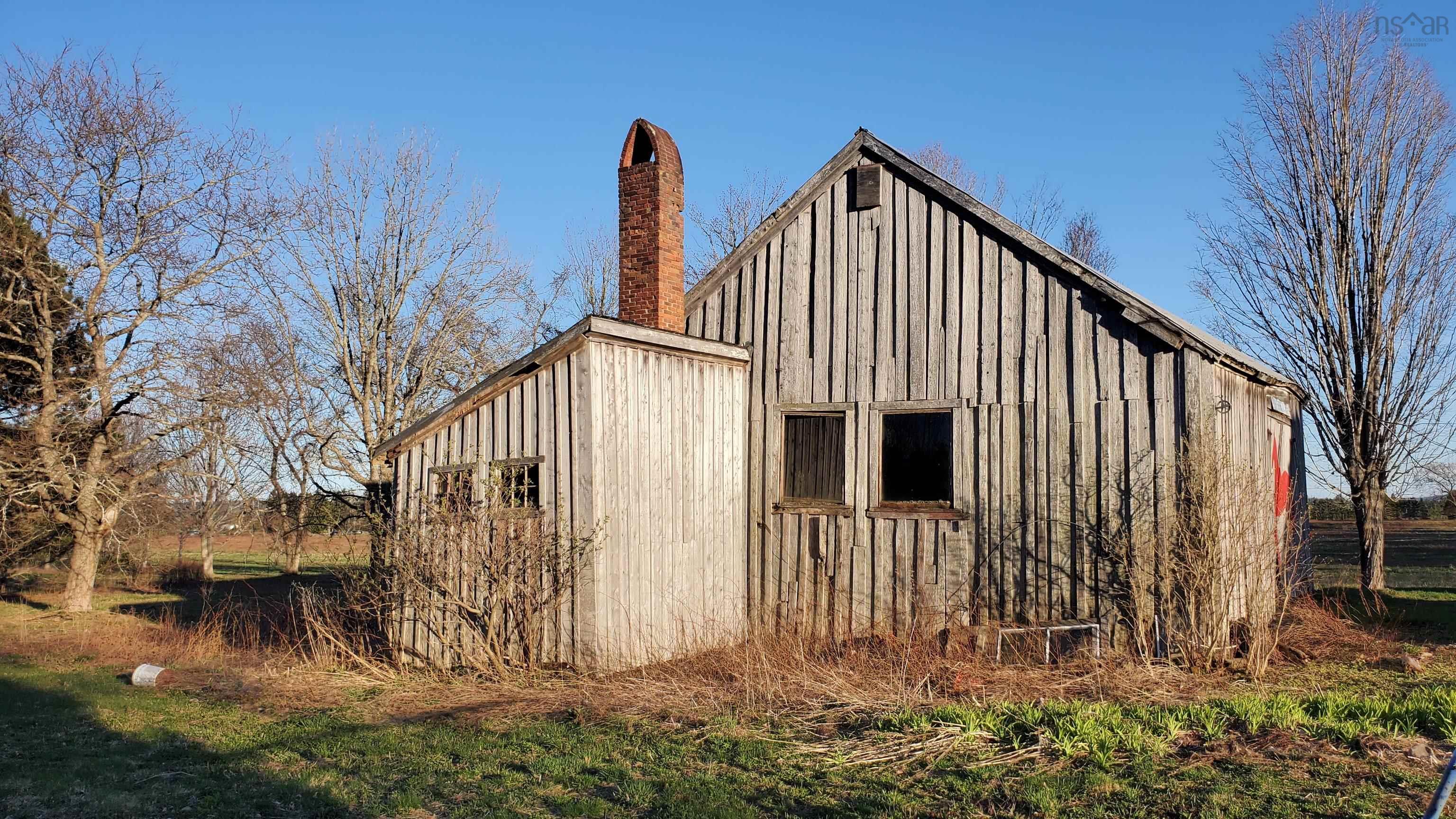 $270,000.00: 44 Confederation Road, Diligent River