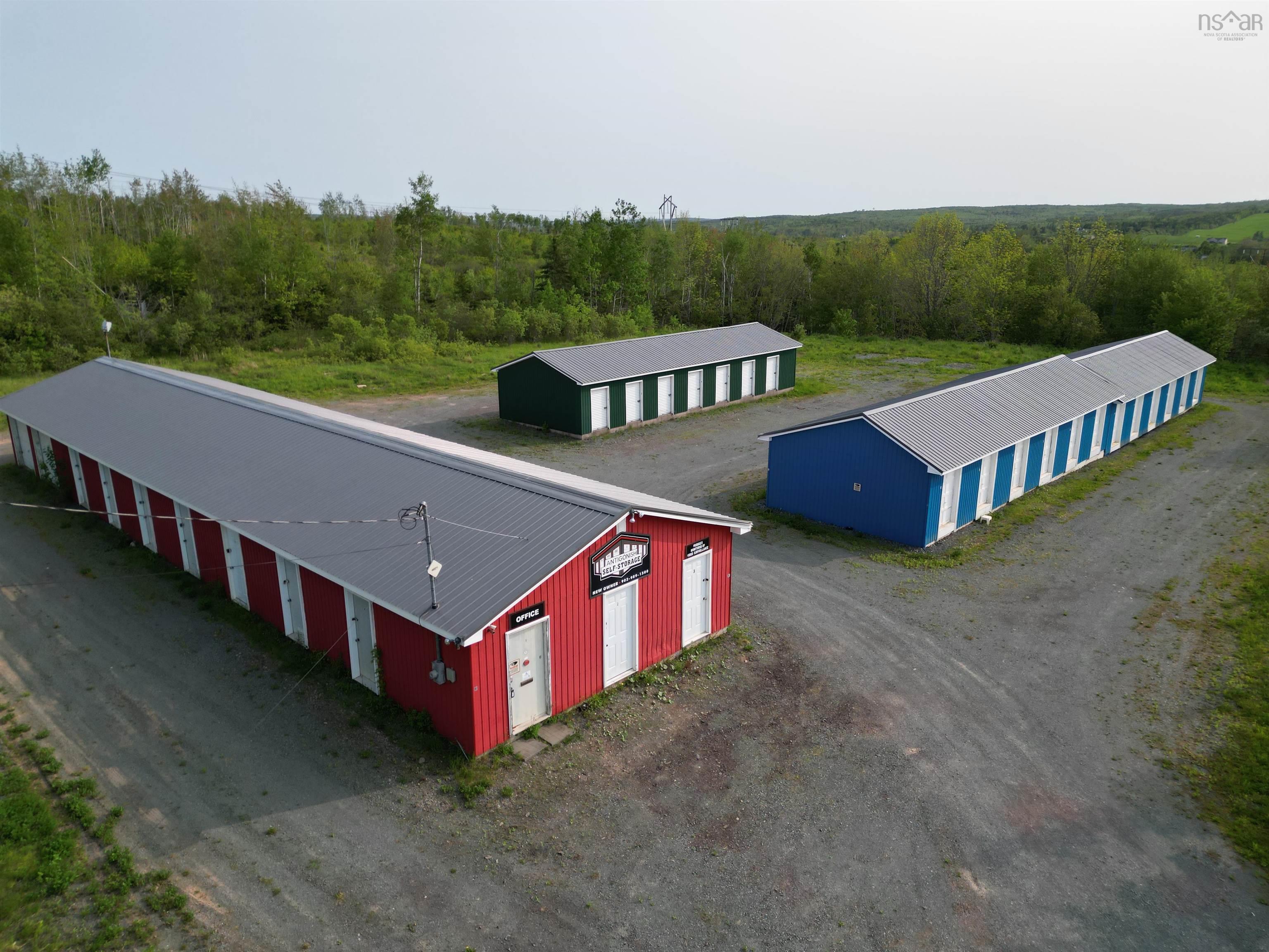 $474,000.00: 86 Angus MacQuarrie Drive, Lower South River