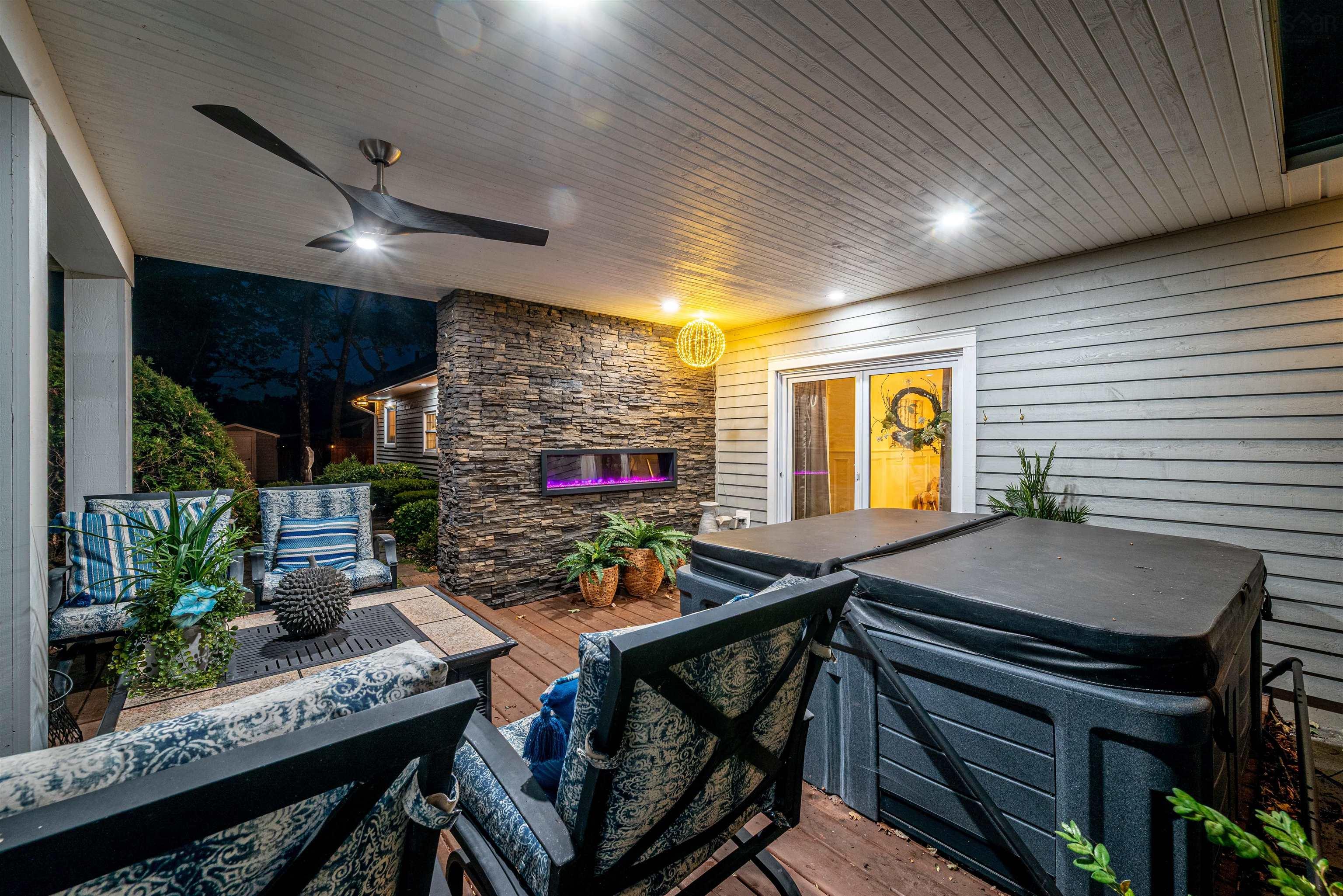 $2,600,000.00: 22 Parkview Drive, Oakfield