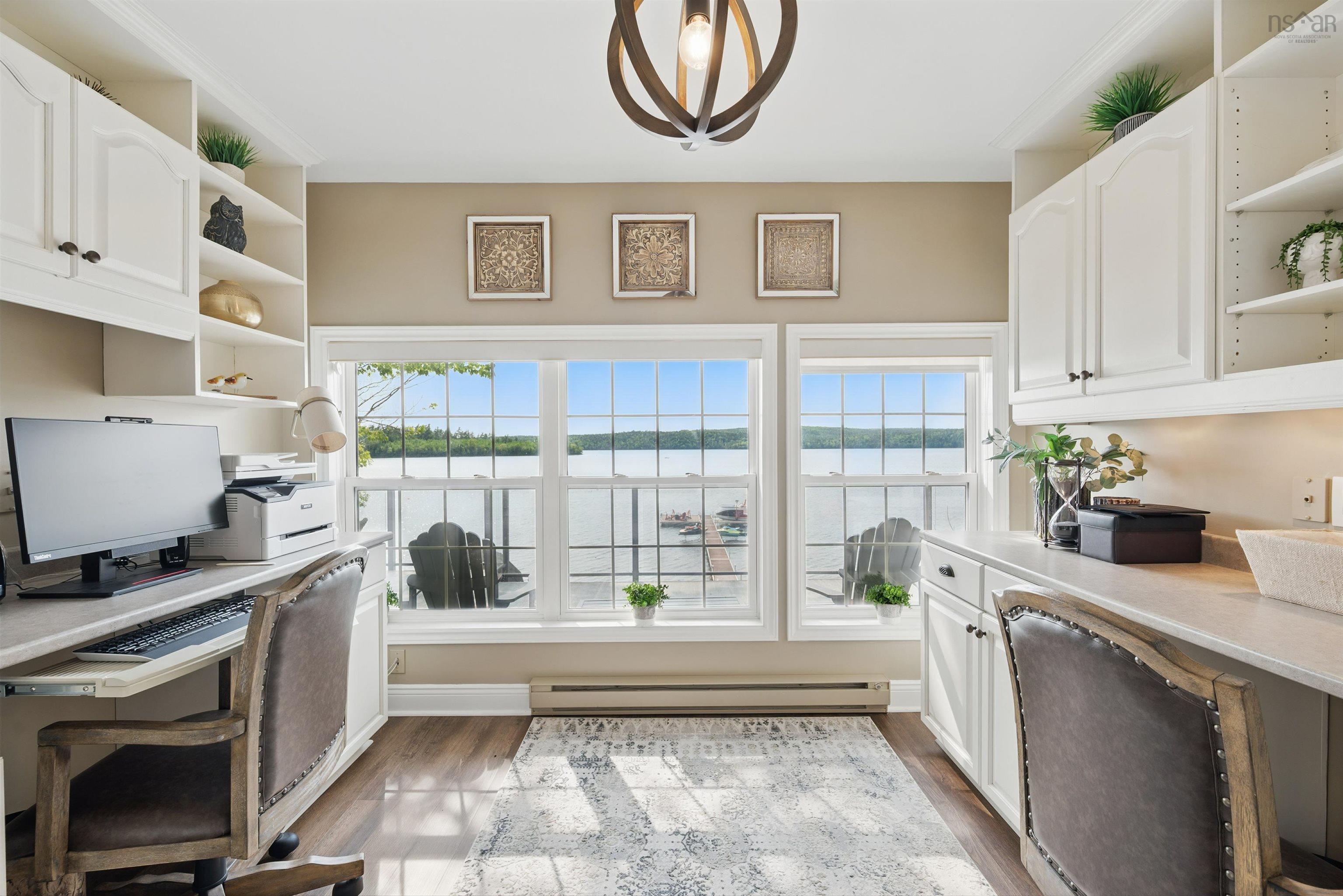 $2,600,000.00: 22 Parkview Drive, Oakfield