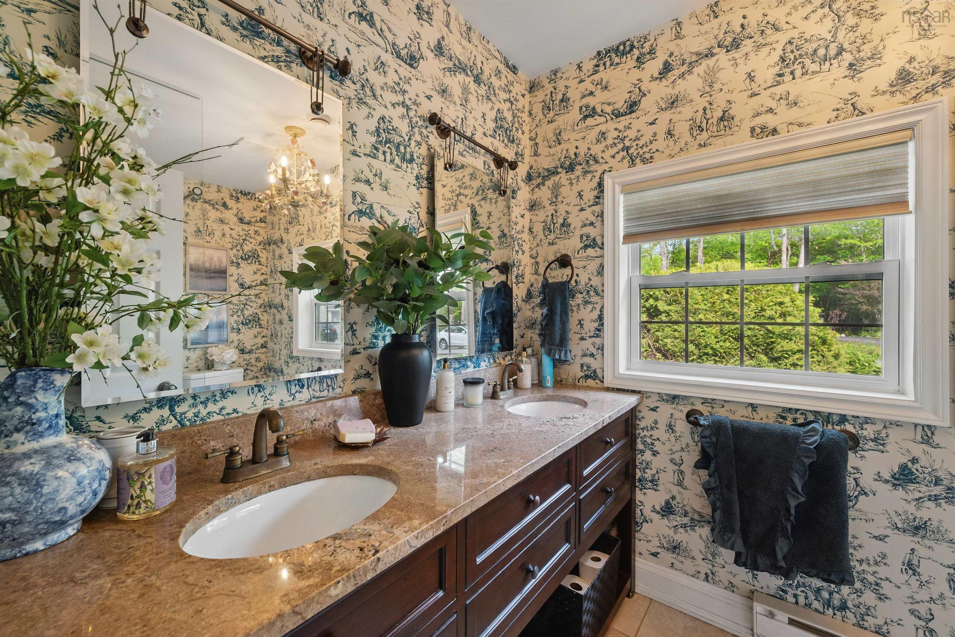 $2,600,000.00: 22 Parkview Drive, Oakfield