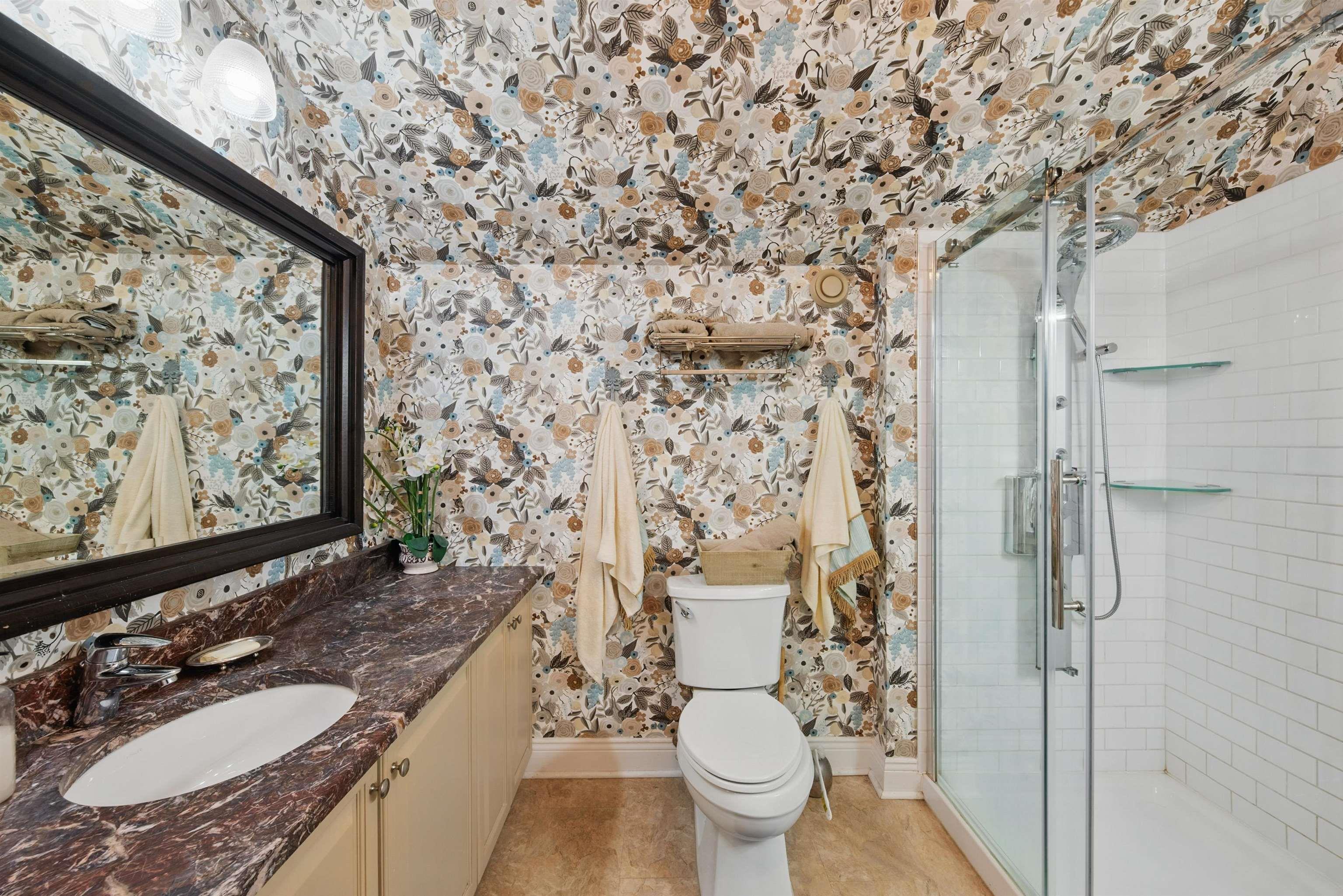 $2,600,000.00: 22 Parkview Drive, Oakfield