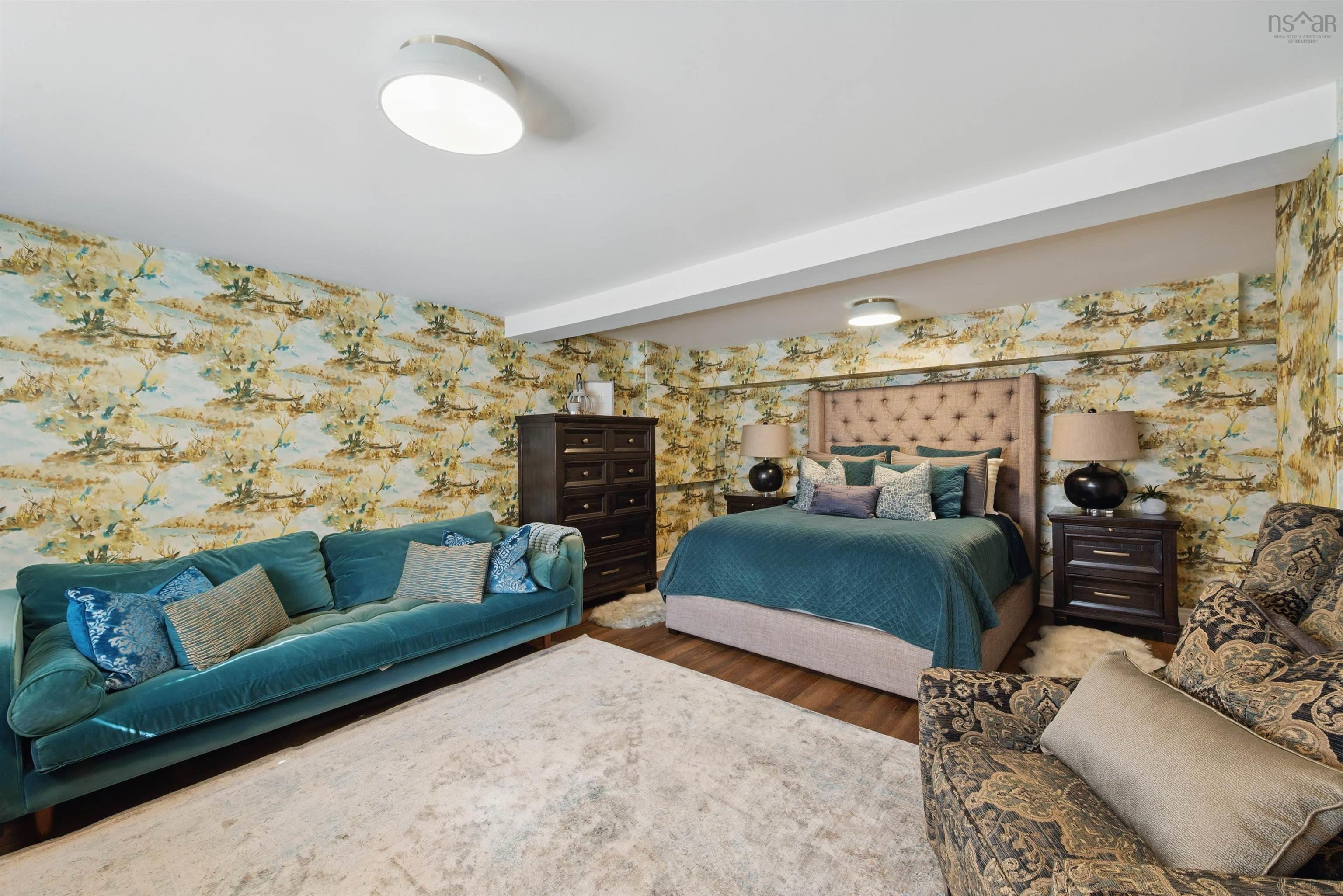 $2,600,000.00: 22 Parkview Drive, Oakfield