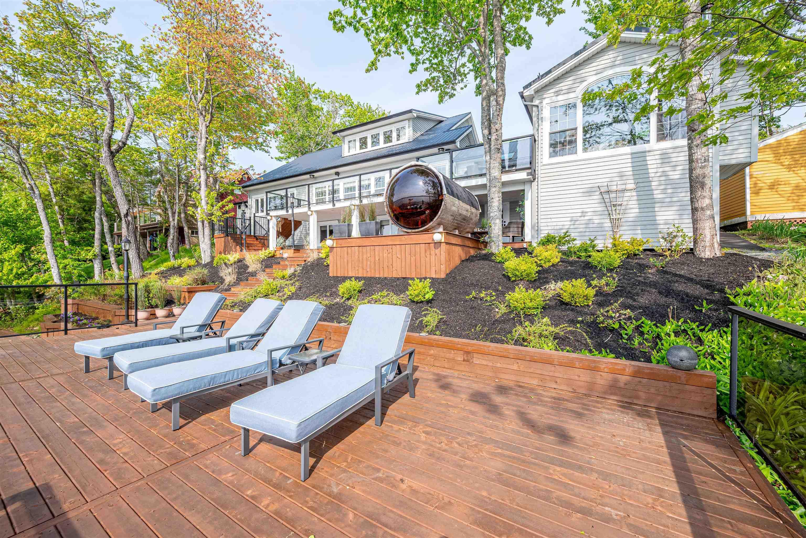 $2,600,000.00: 22 Parkview Drive, Oakfield