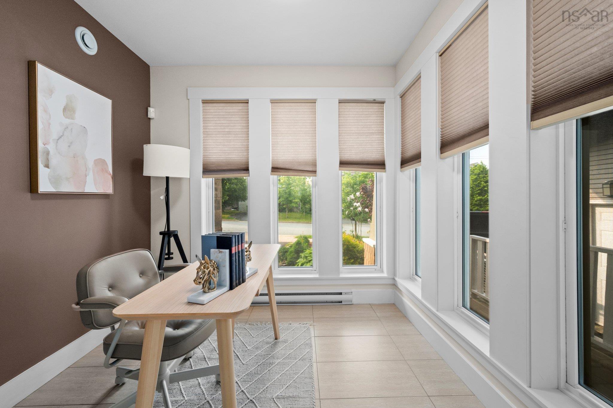 $759,999.00: 208 Capstone Crescent, Bedford West