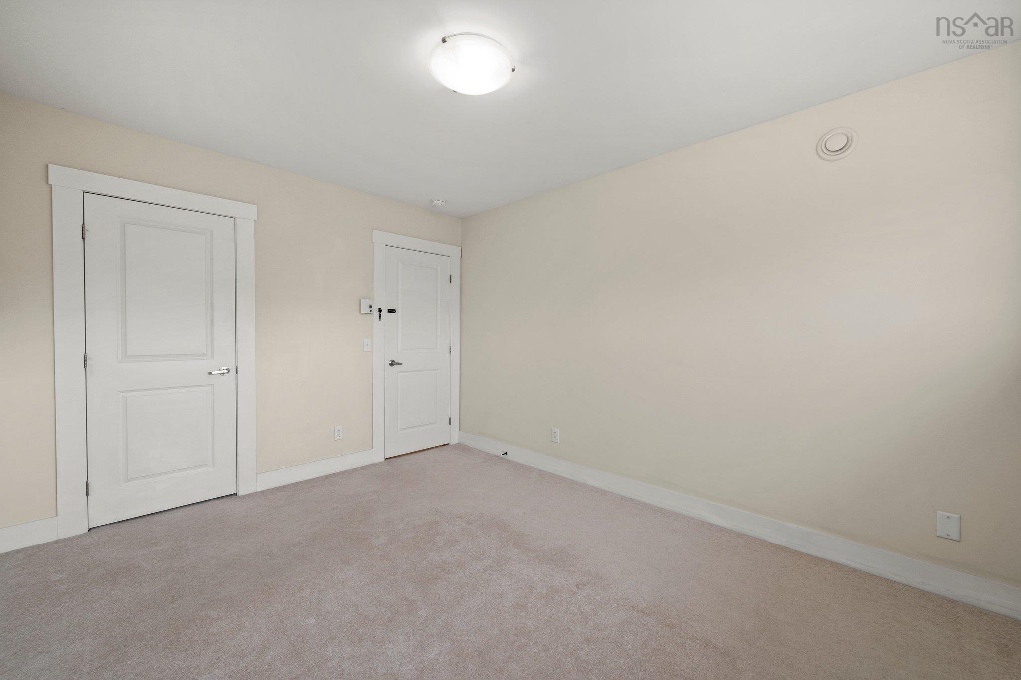 $759,999.00: 208 Capstone Crescent, Bedford West