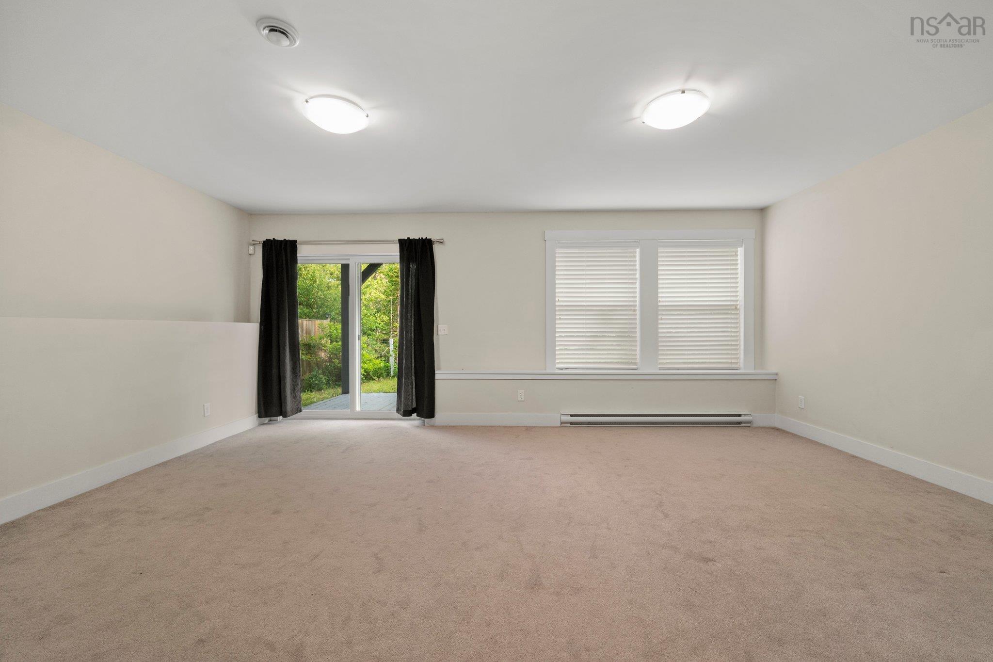 $759,999.00: 208 Capstone Crescent, Bedford West