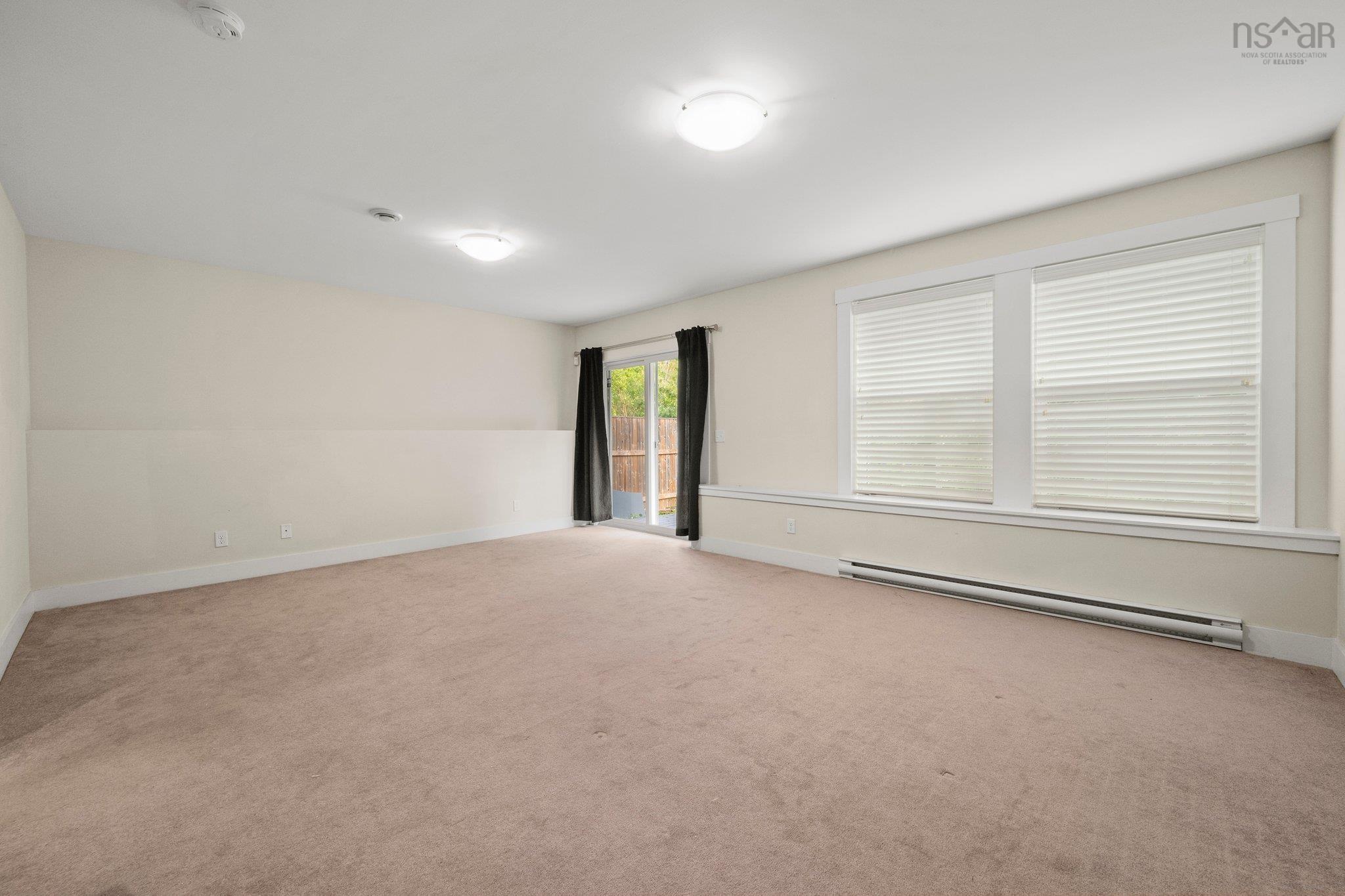 $759,999.00: 208 Capstone Crescent, Bedford West