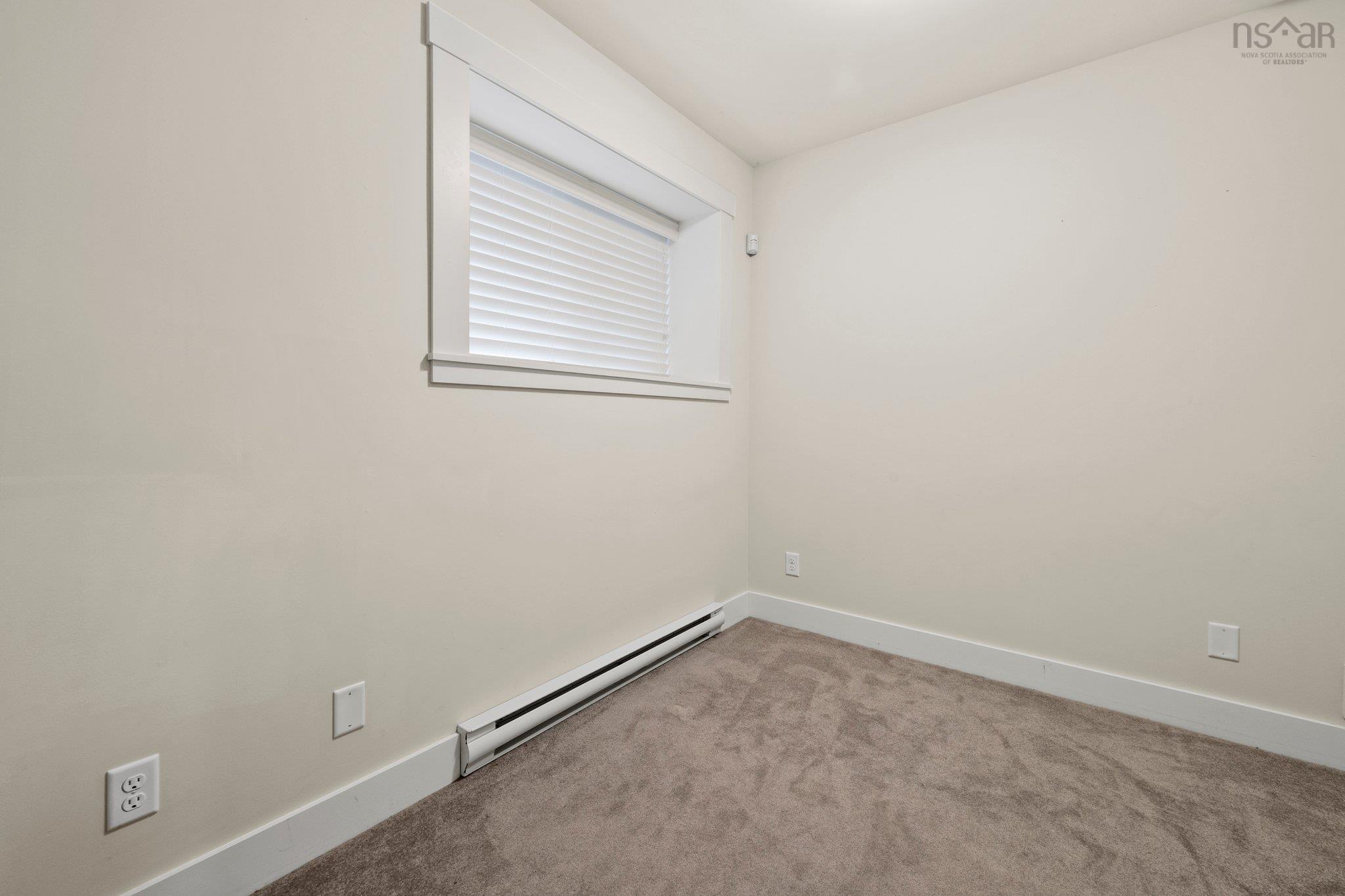 $759,999.00: 208 Capstone Crescent, Bedford West