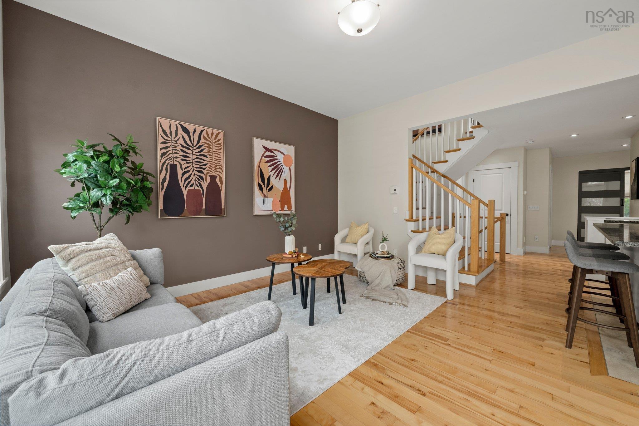 $759,999.00: 208 Capstone Crescent, Bedford West