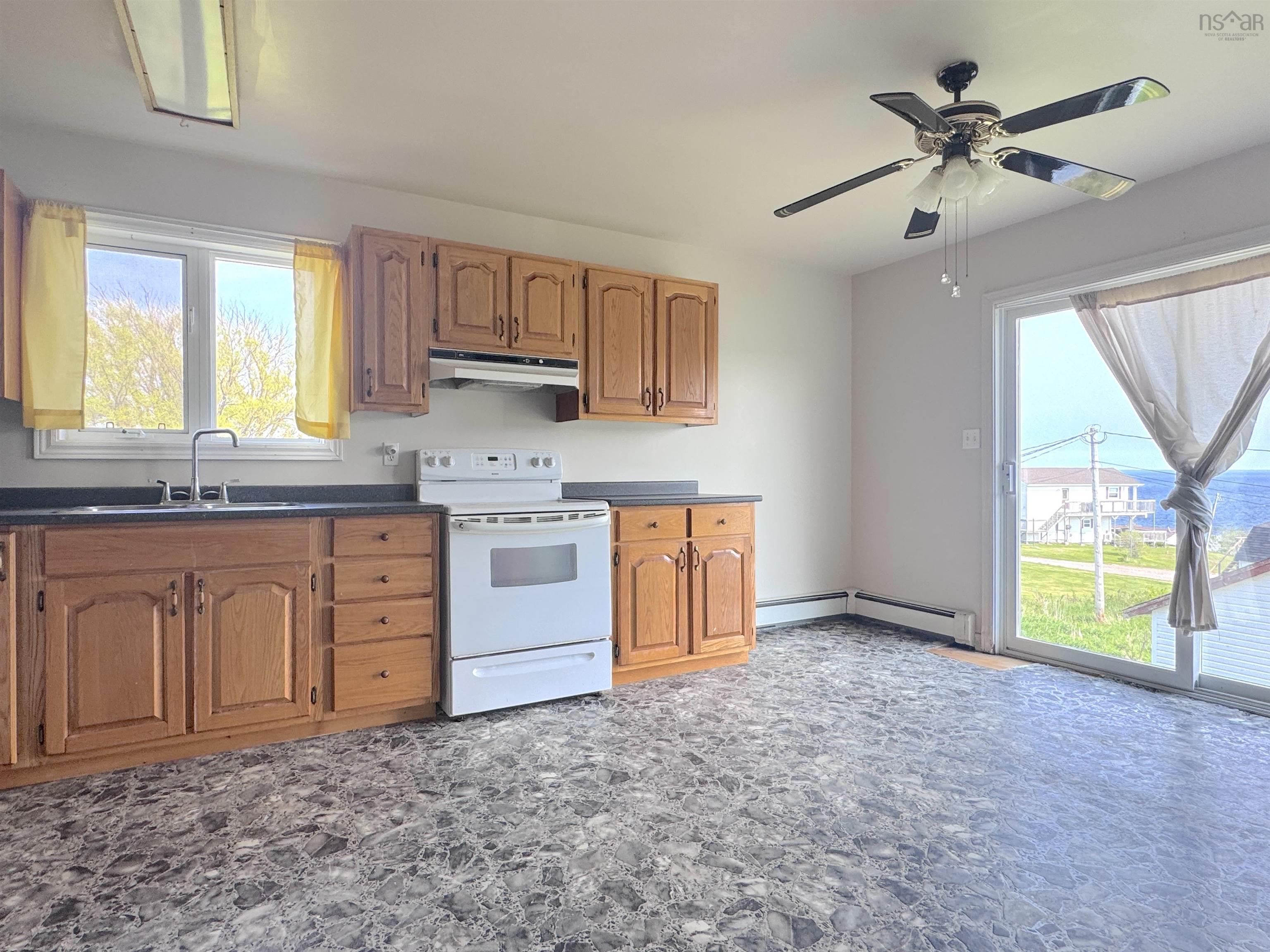 $325,000.00: 17 Cyrils Drive, Neils Harbour