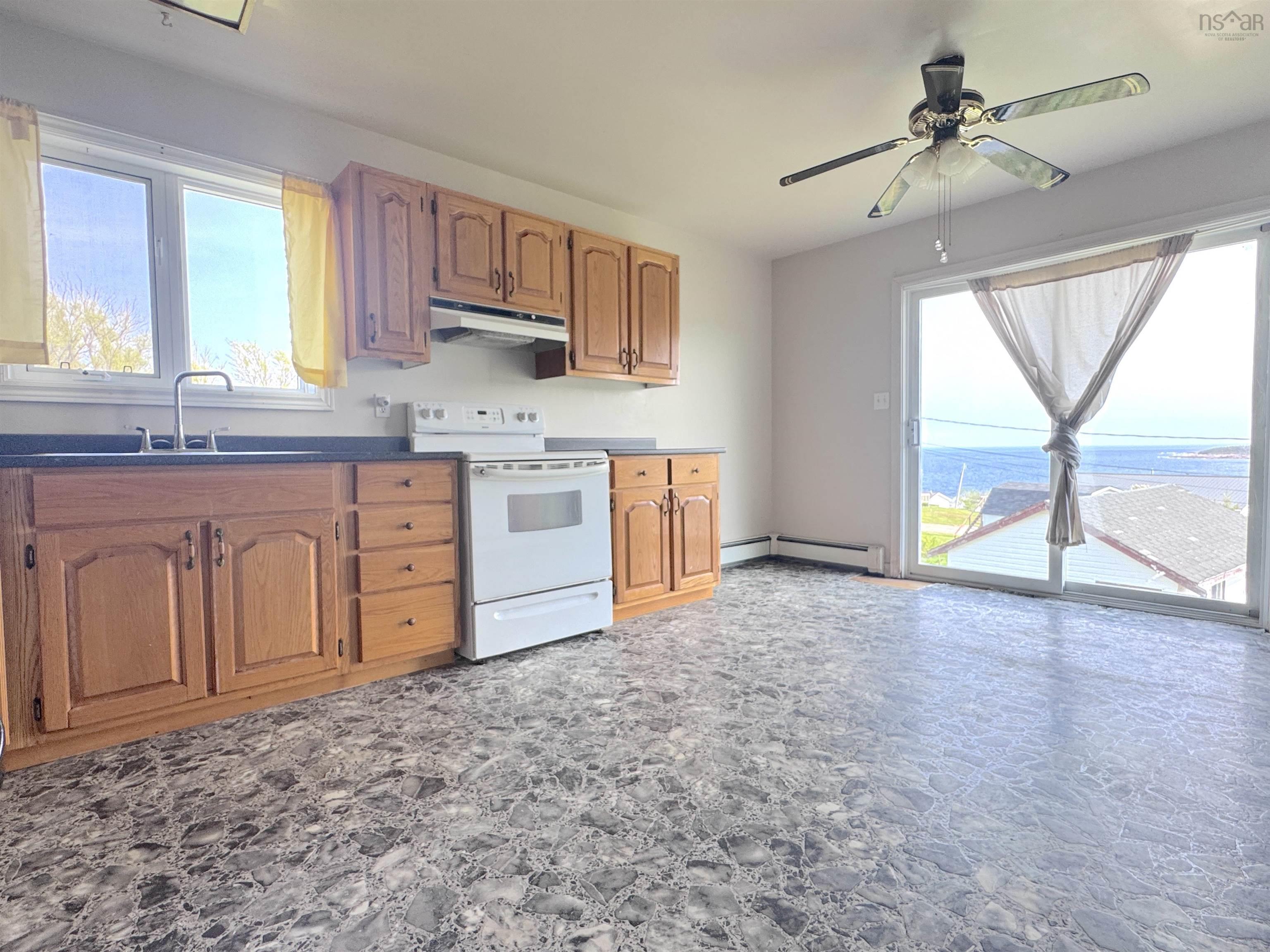 $325,000.00: 17 Cyrils Drive, Neils Harbour
