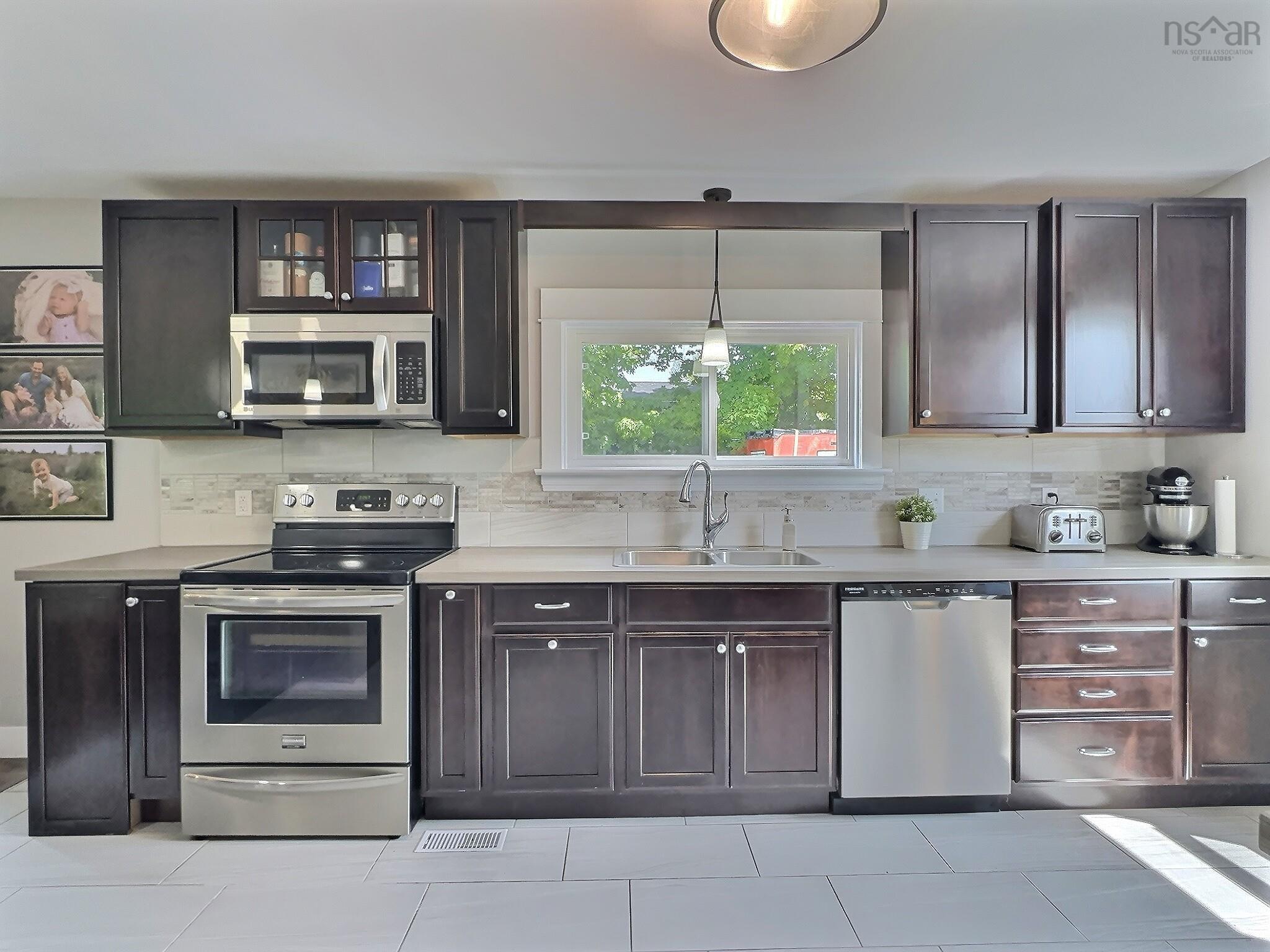 $369,000.00: 1395 East Prince Street, Salmon River