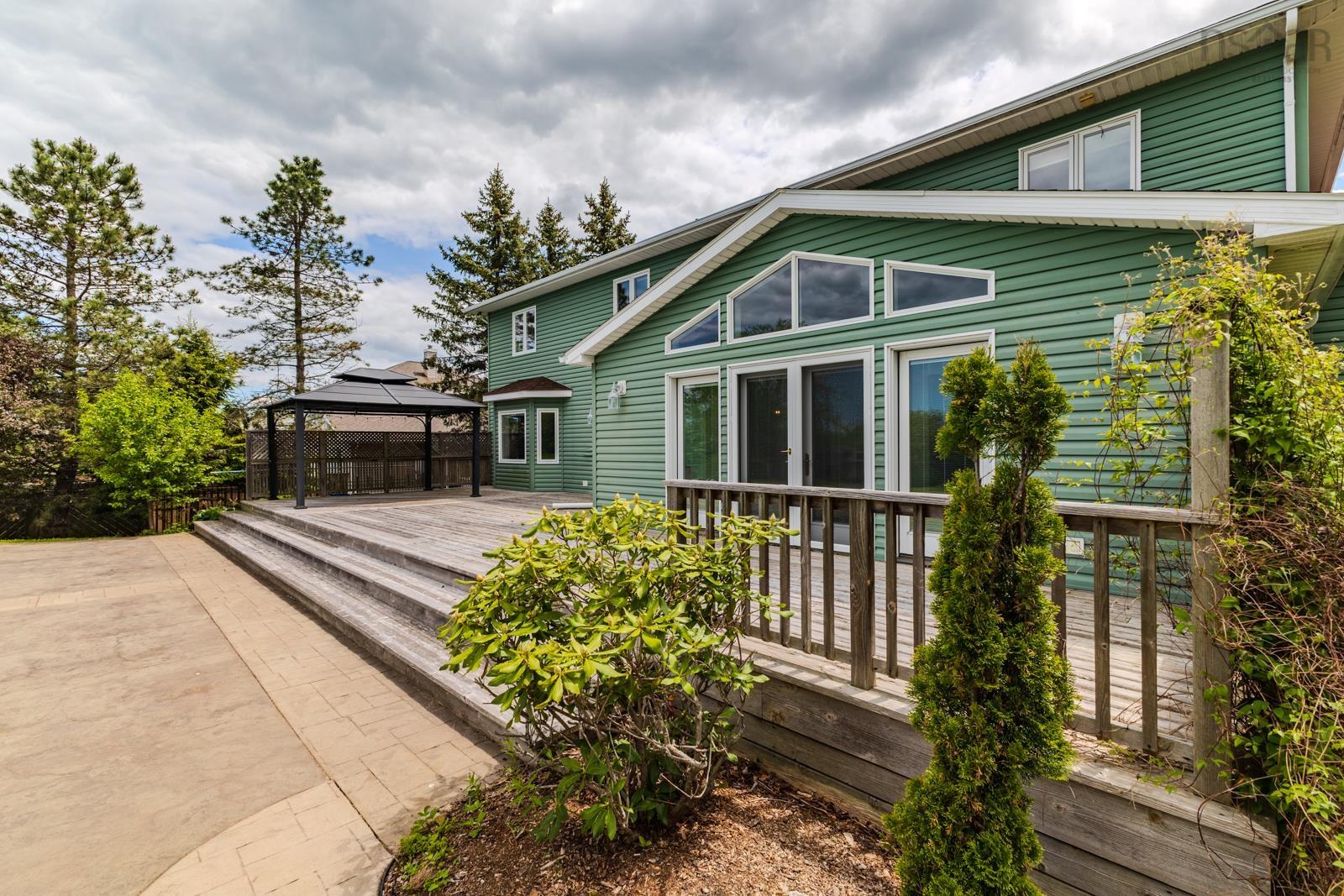 $950,000.00: 252 Blue Heron Dr., New Glasgow