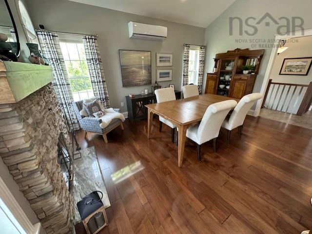 $1,175,000.00: 48 Village Lane, Southside Harbour